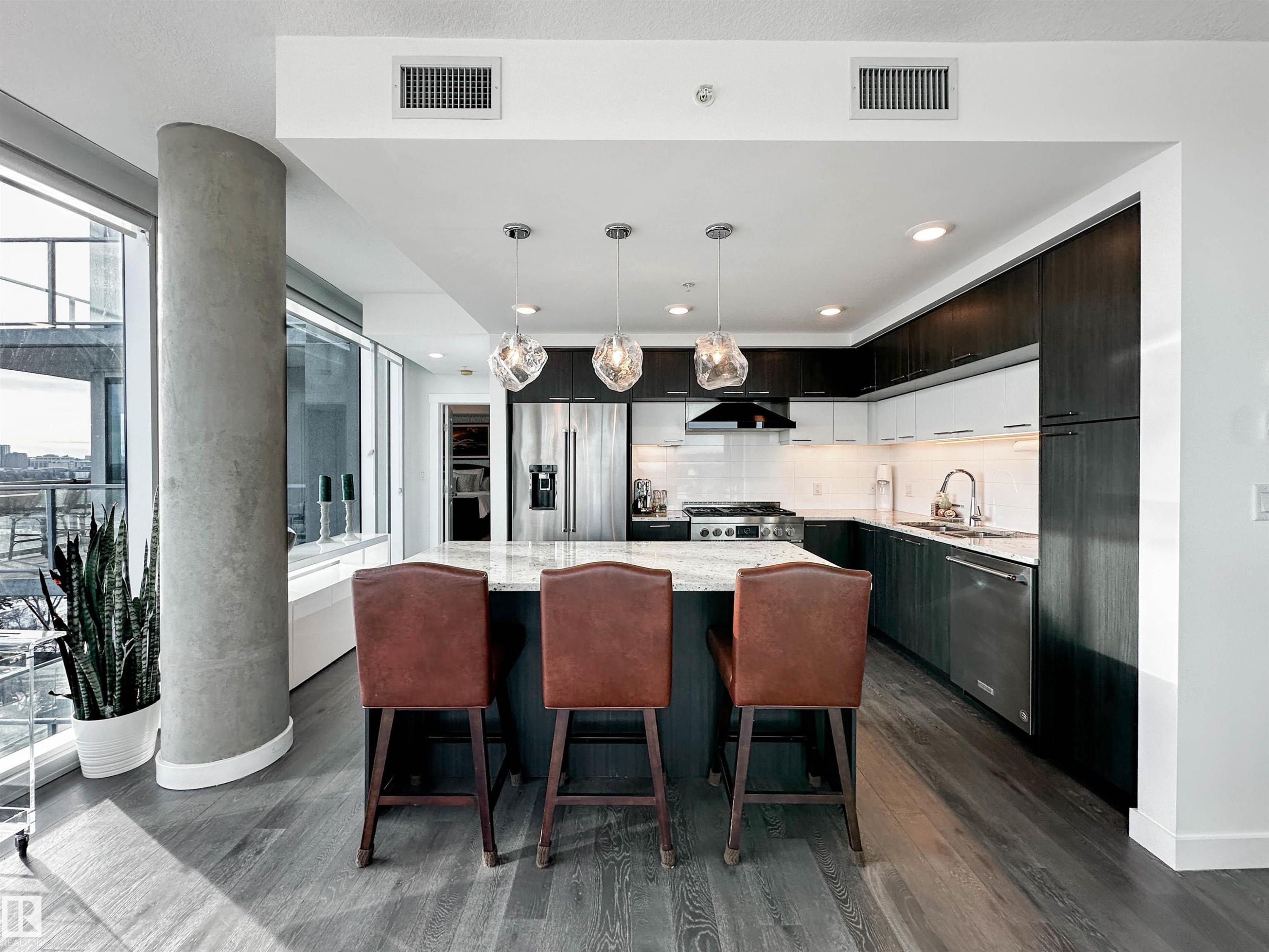 1804 9720 106 Street, Edmonton, AB - Indoor