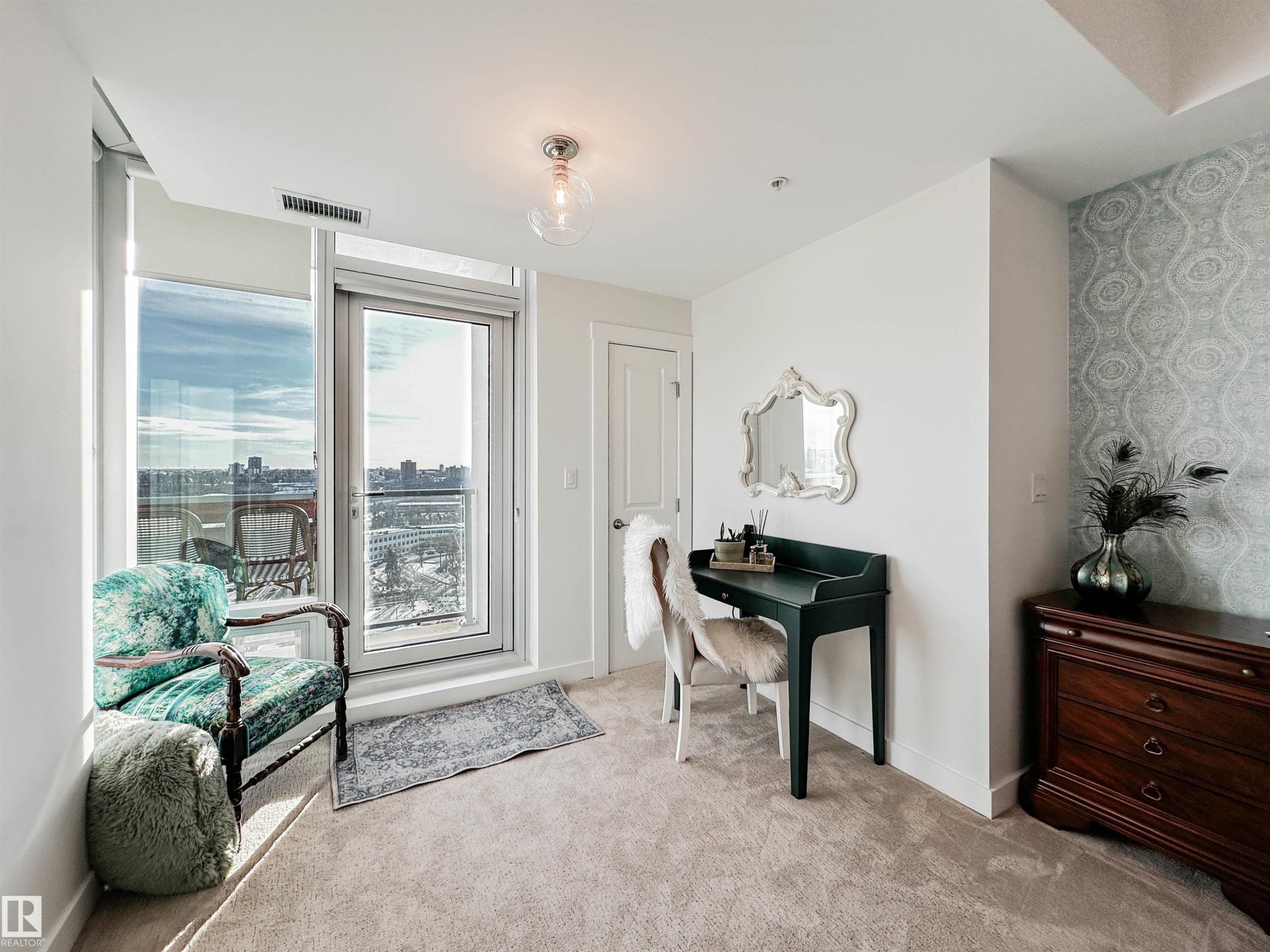 1804 9720 106 Street, Edmonton, AB - Indoor