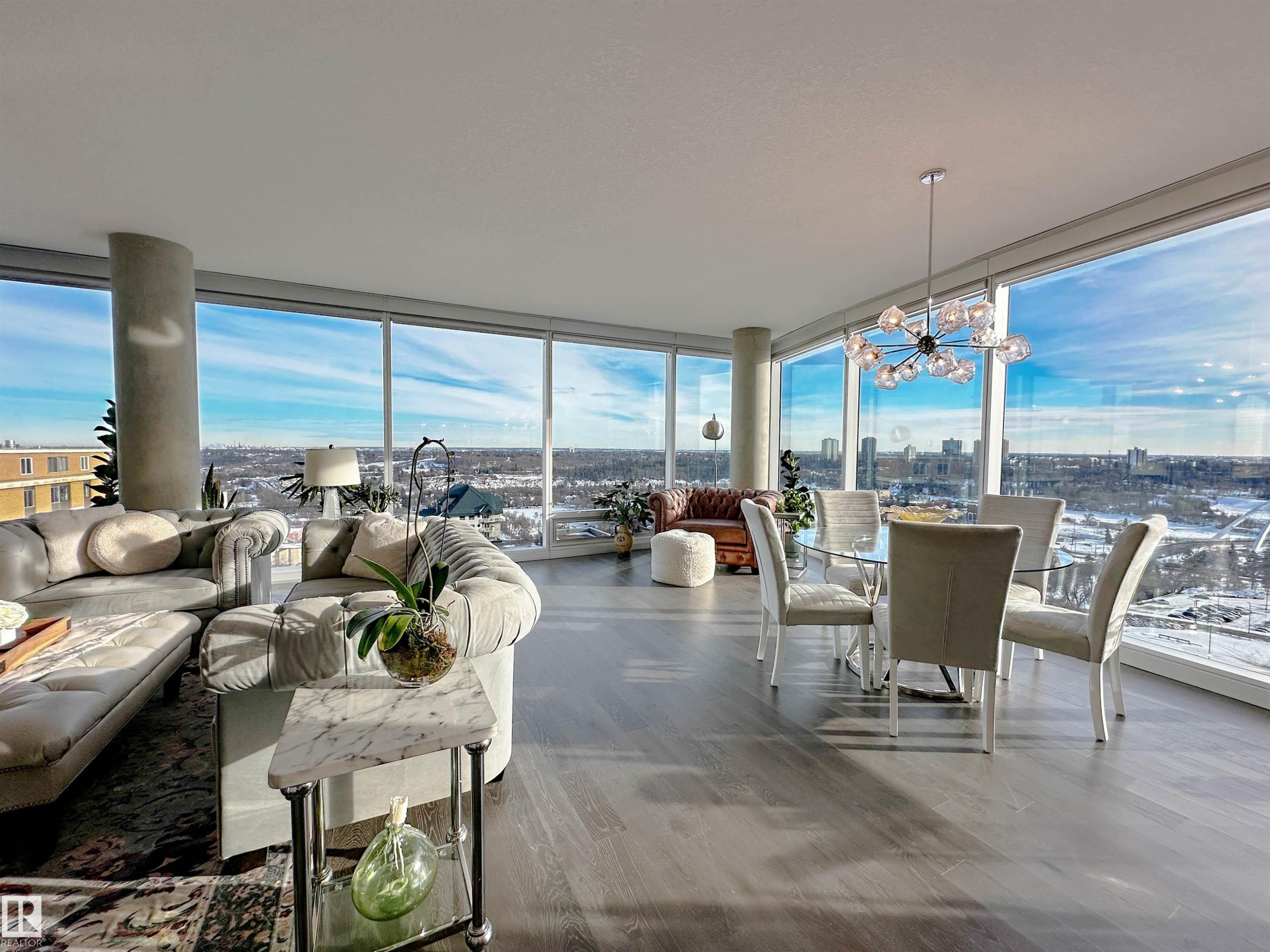 1804 9720 106 Street, Edmonton, AB - Indoor