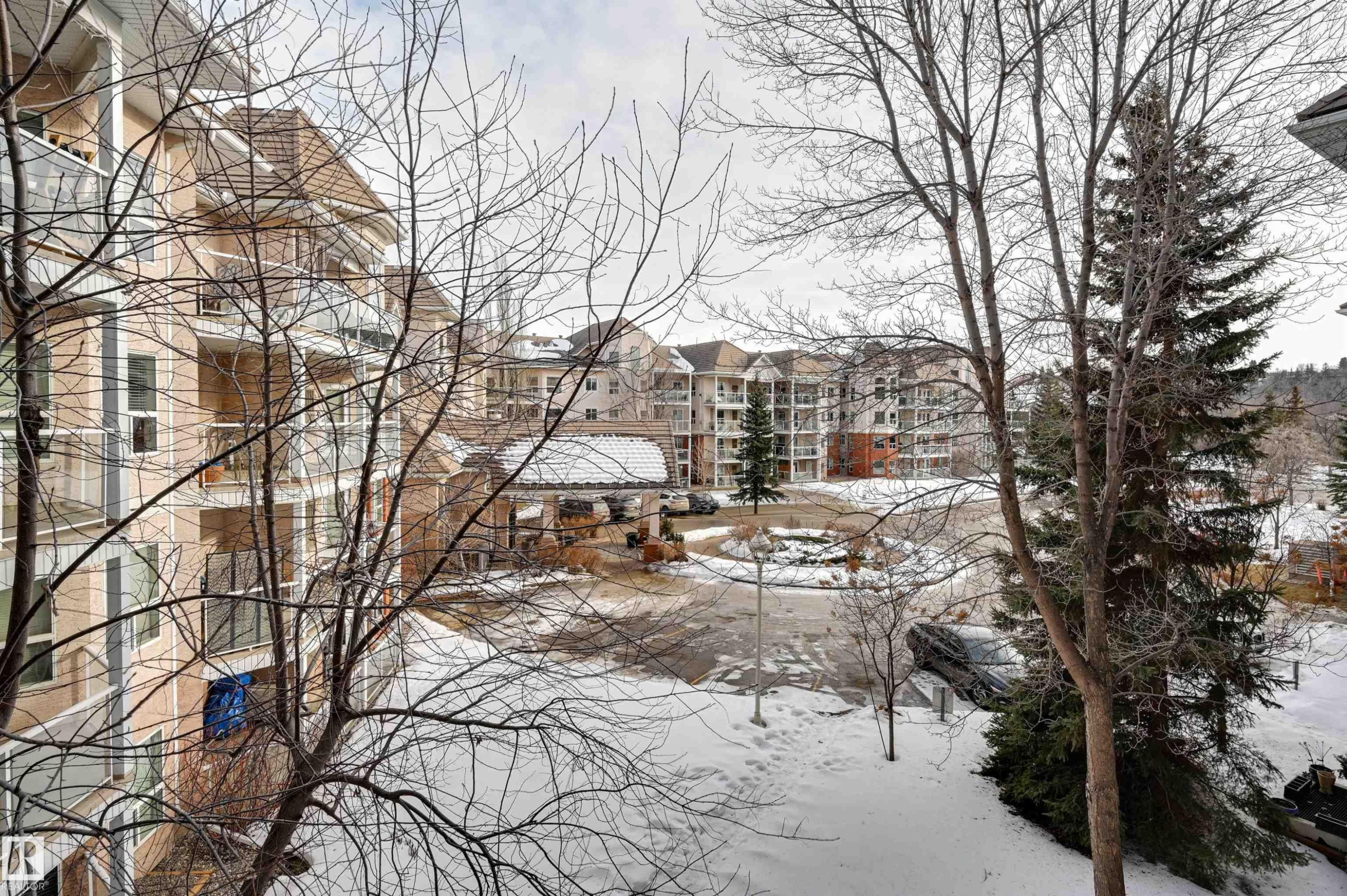 336 9008 99 Avenue, Edmonton, AB - Outdoor