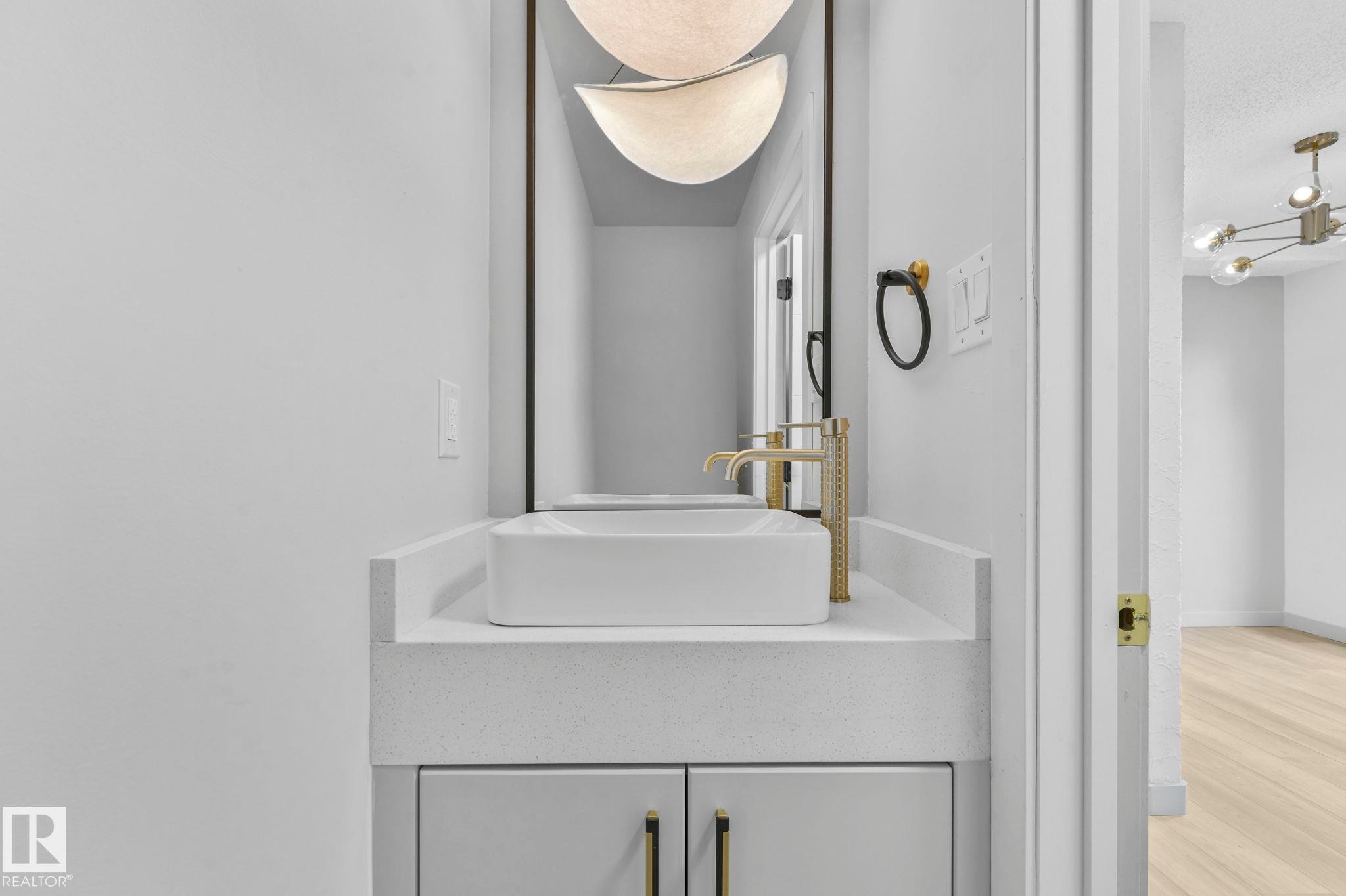 81 Willowdale Place, Edmonton, AB - Indoor Photo Showing Other Room