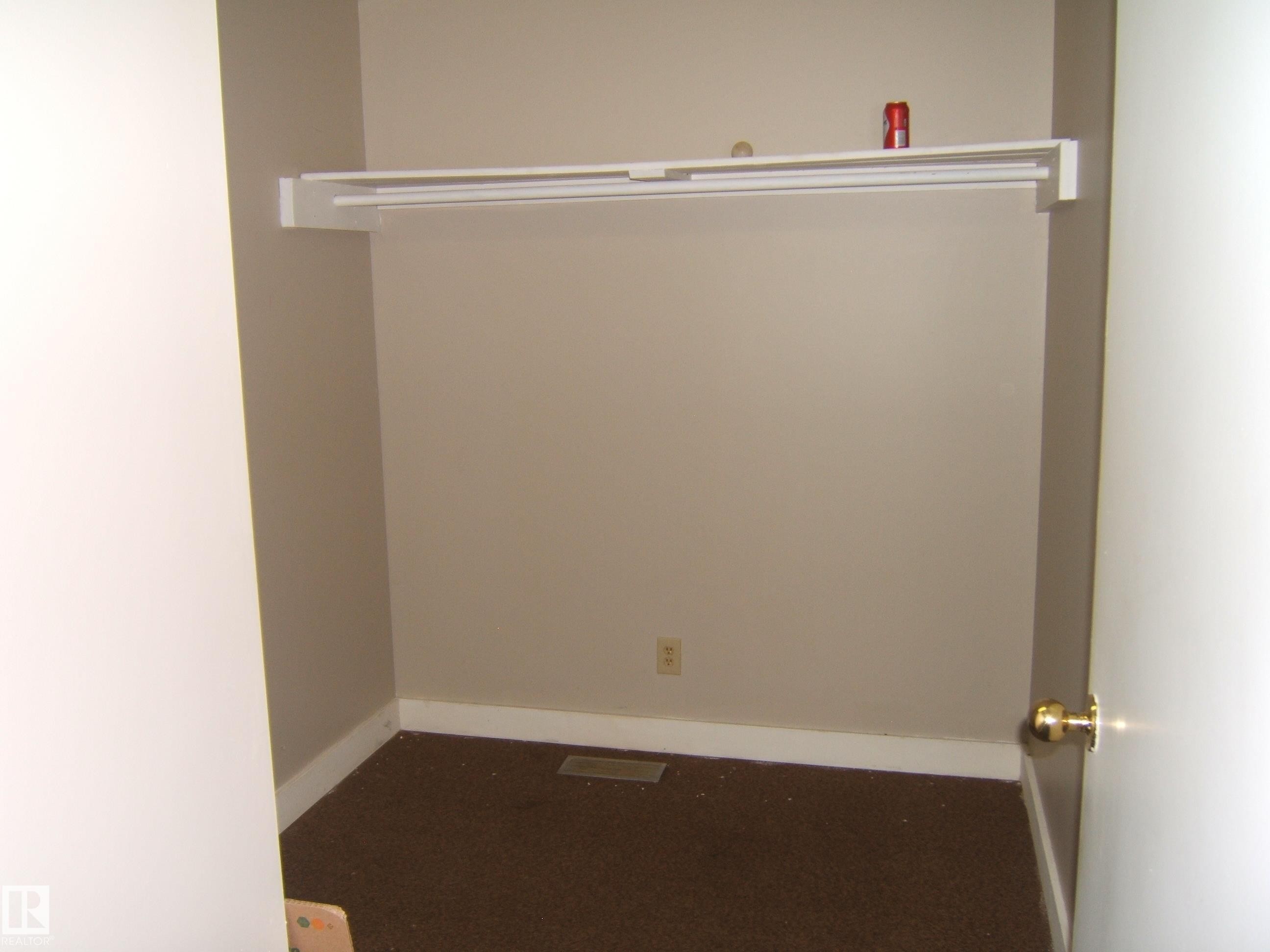 4901 47 Avenue, Myrnam, AB - Indoor