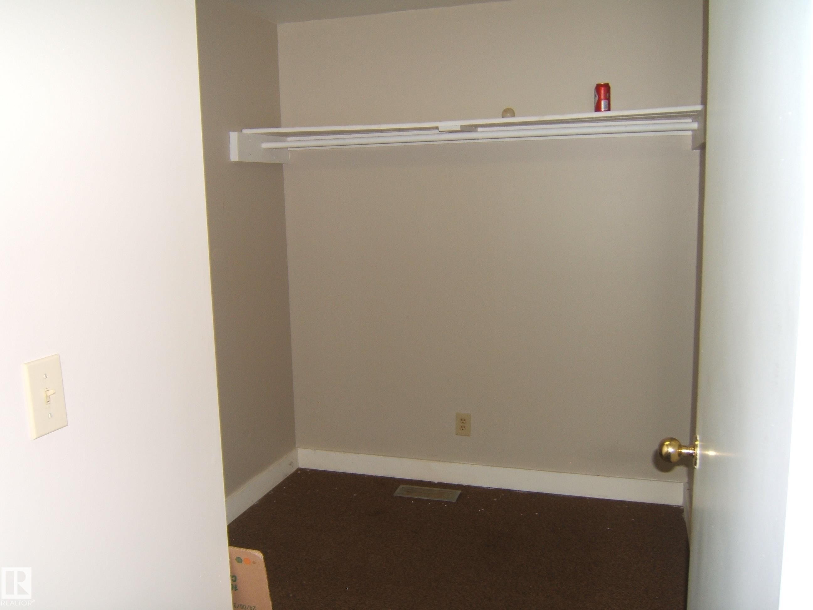 4901 47 Avenue, Myrnam, AB - Indoor