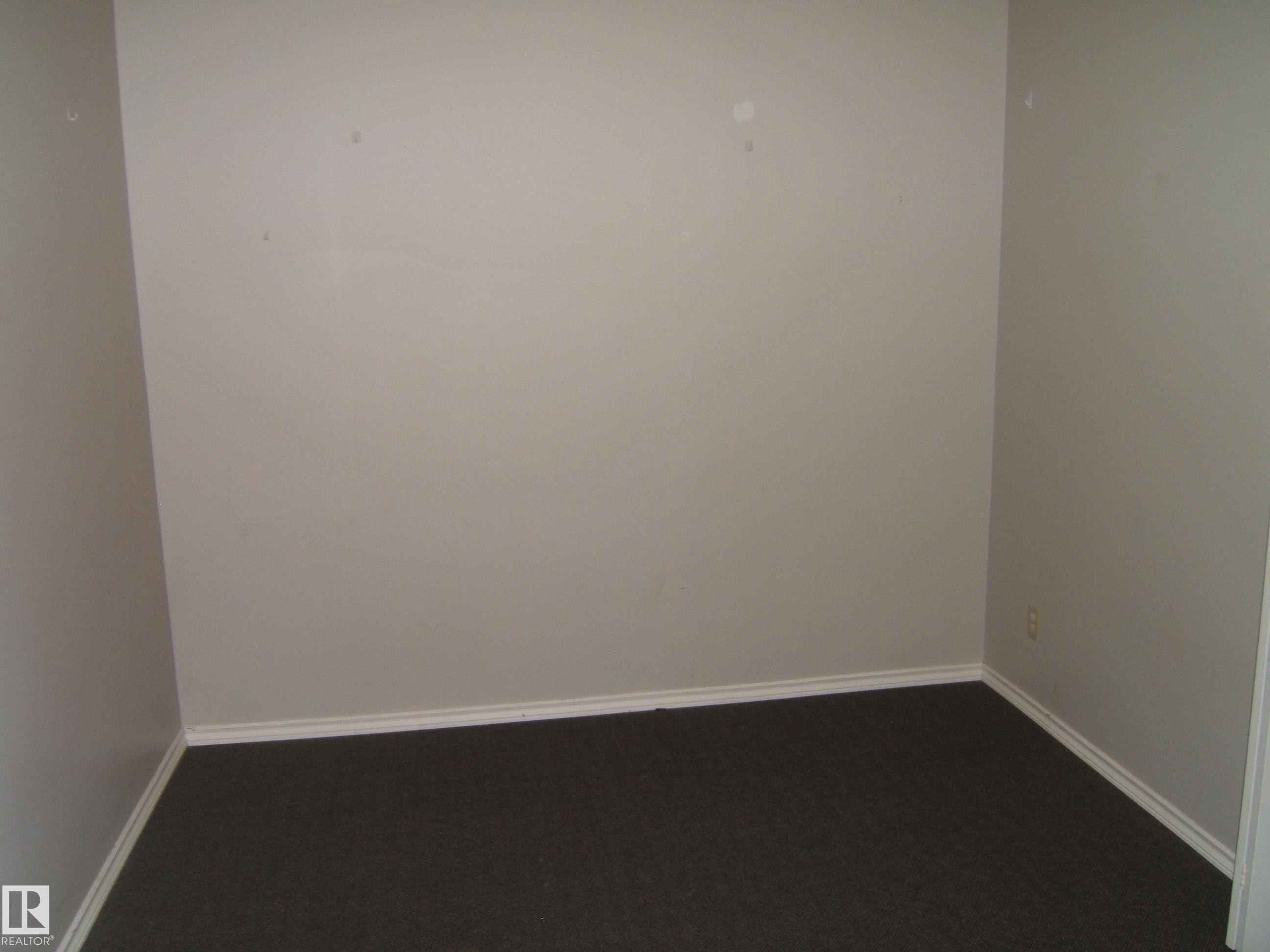 4901 47 Avenue, Myrnam, AB - Indoor Photo Showing Other Room