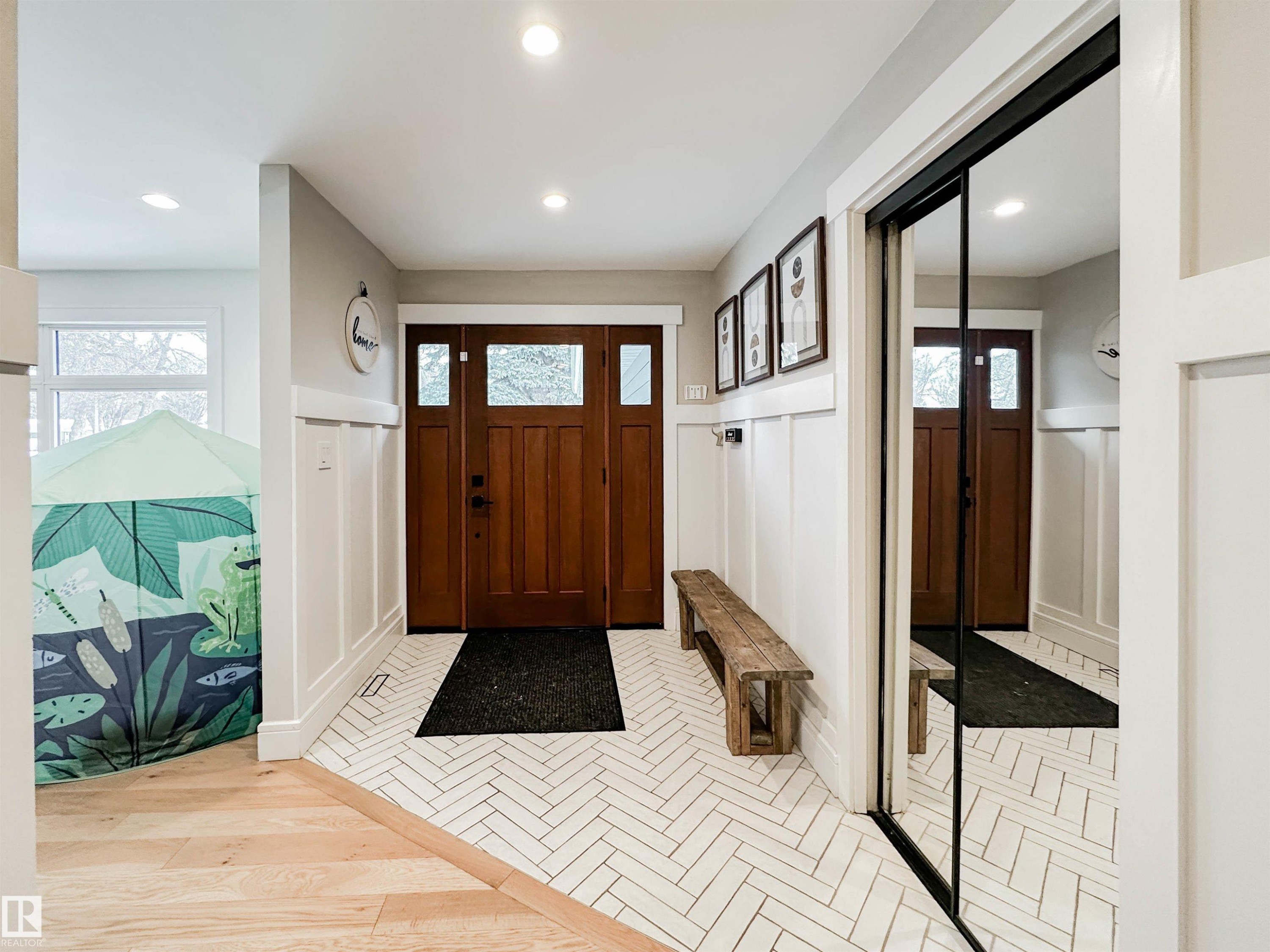 23 Flagstone Crescent, St. Albert, AB - Indoor Photo Showing Other Room