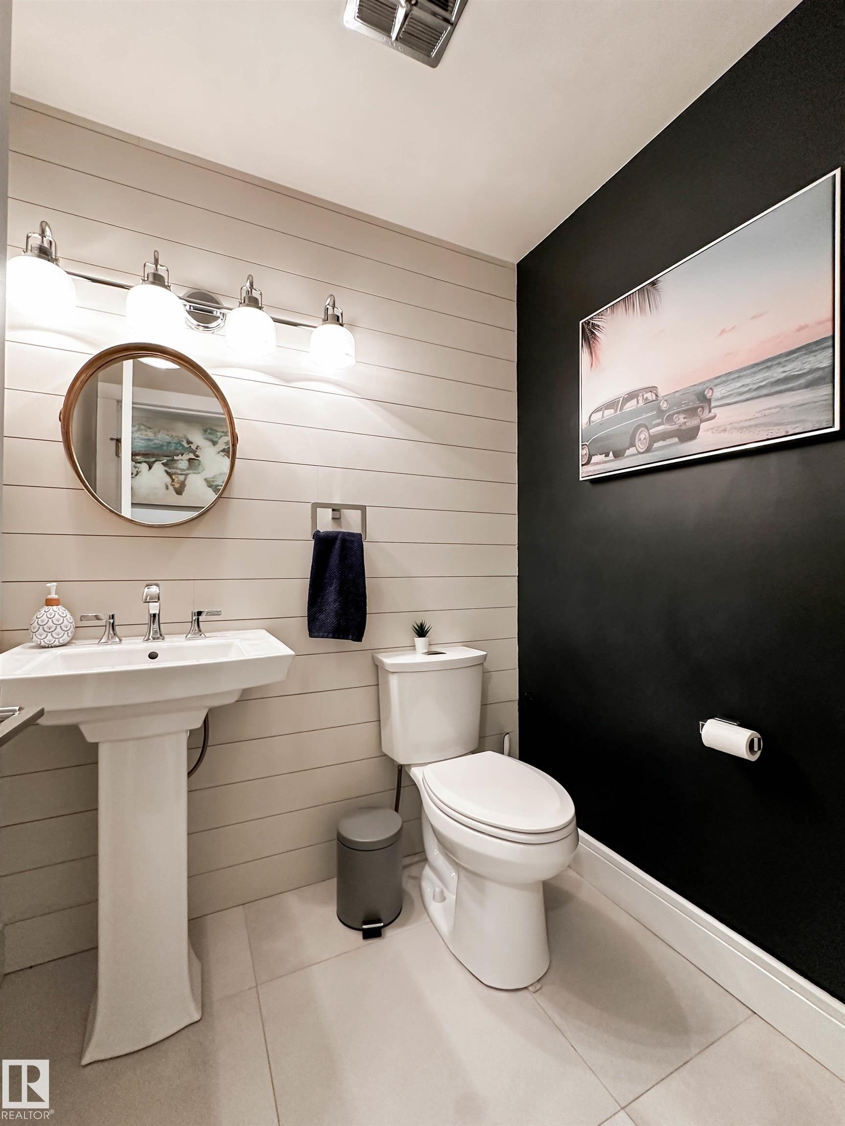 23 Flagstone Crescent, St. Albert, AB - Indoor Photo Showing Bathroom