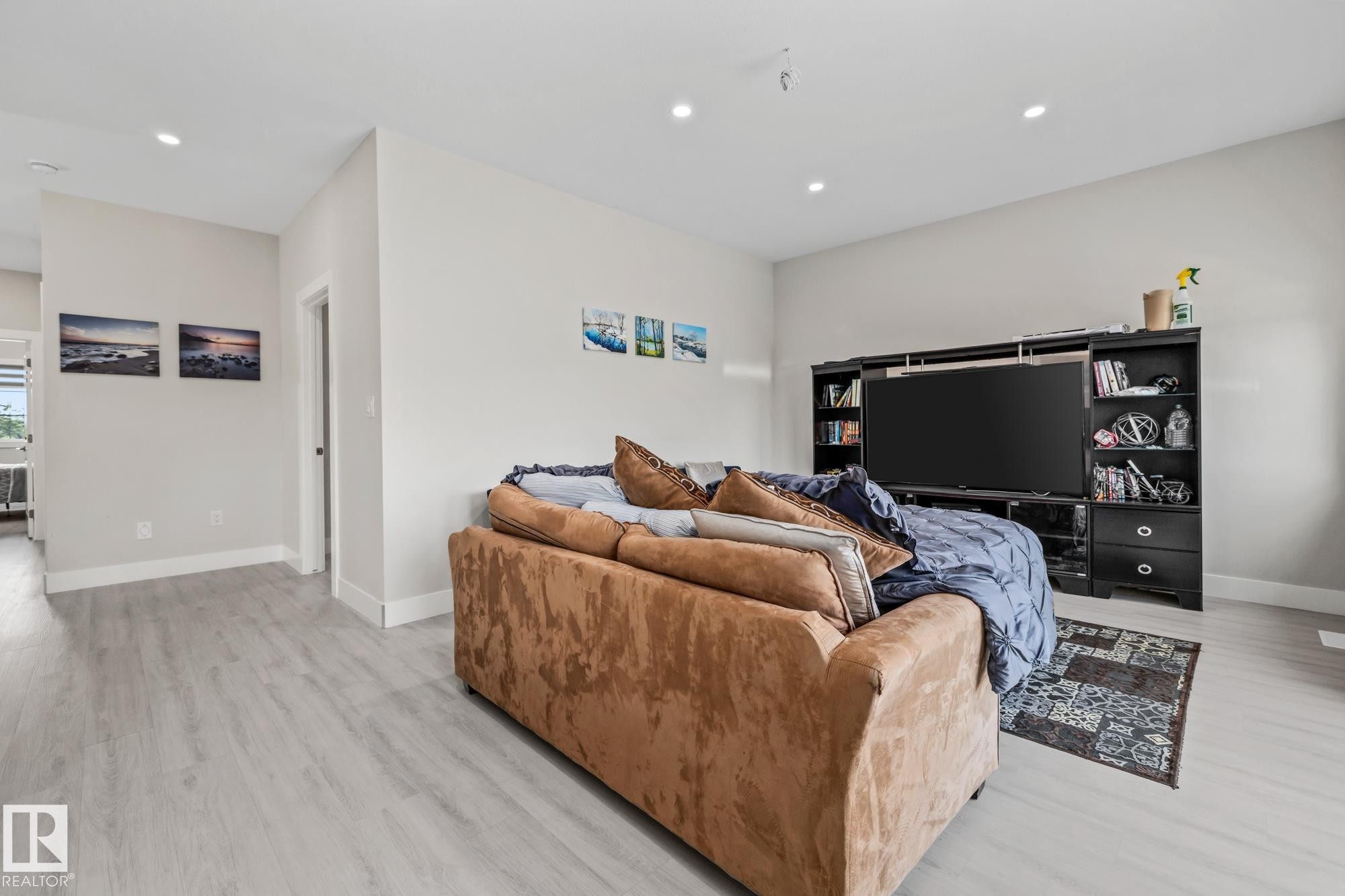 5225 55St, Wabamun, AB - Indoor