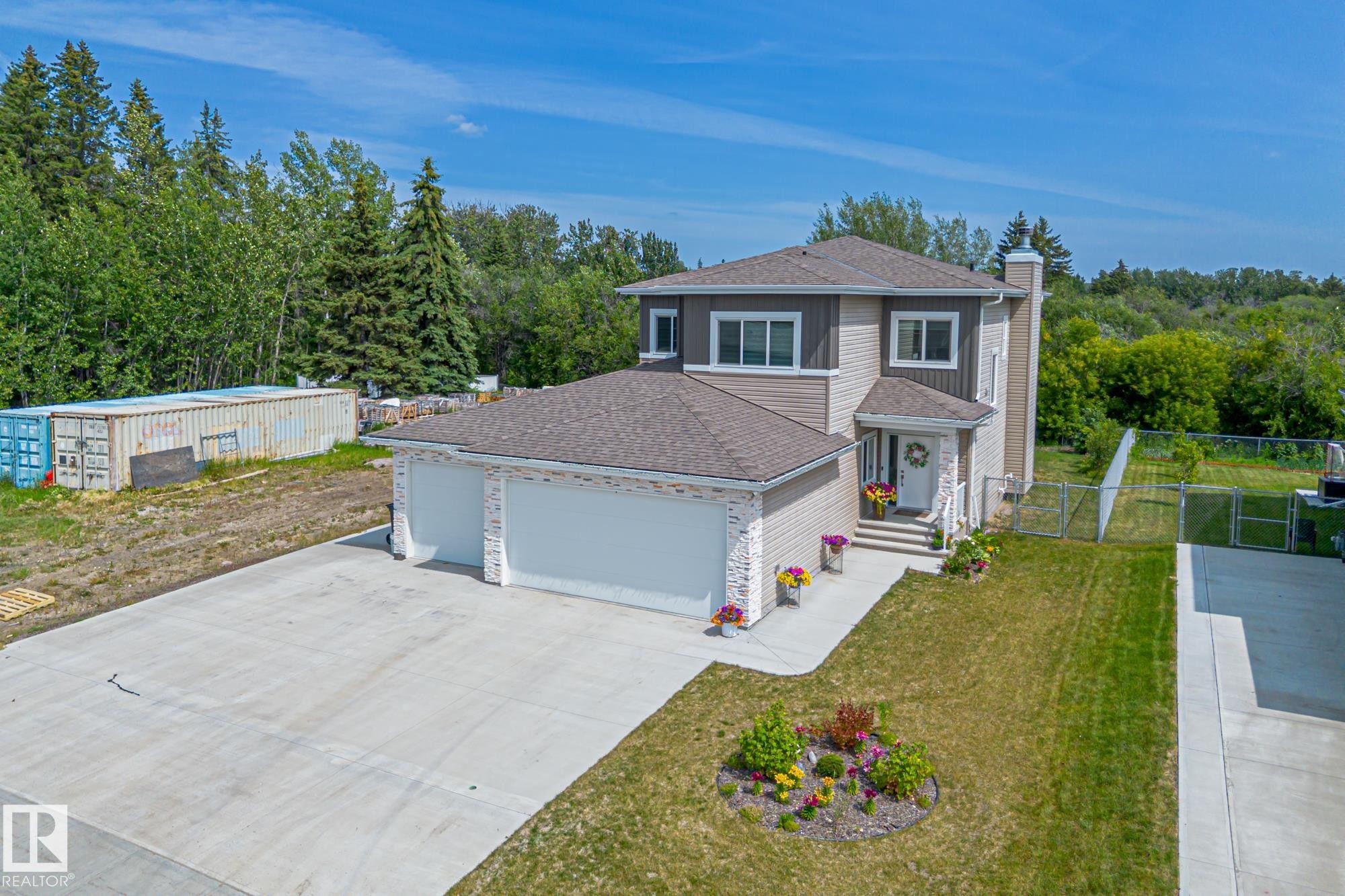 5225 55St, Wabamun, AB - Outdoor