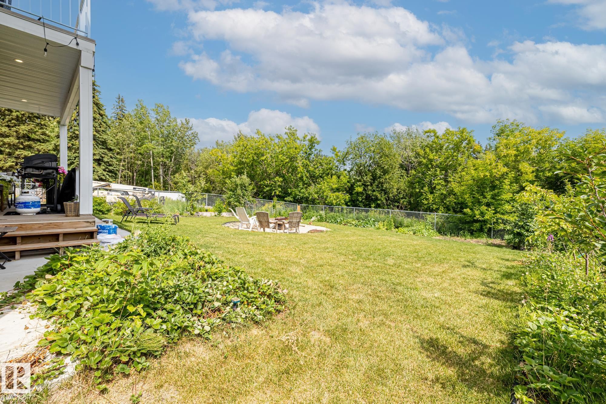 5225 55St, Wabamun, AB - Outdoor