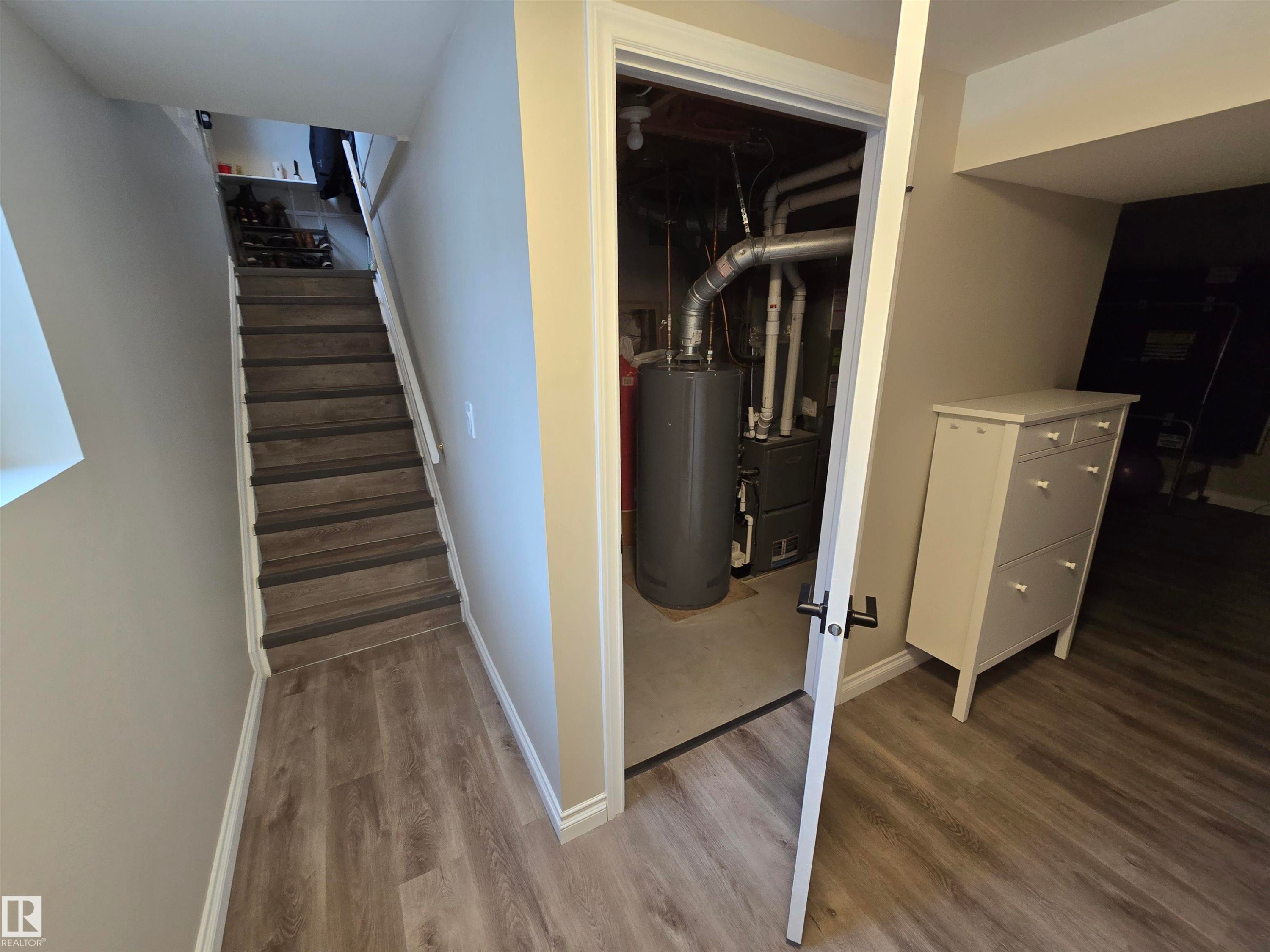 14612 117 Street Nw, Edmonton, AB - Indoor