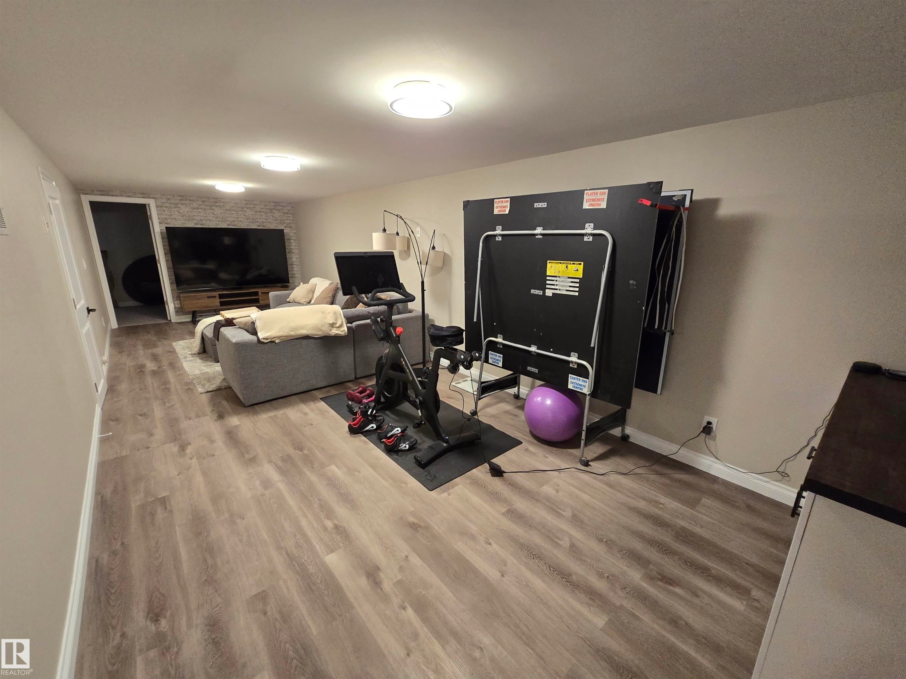 14612 117 Street Nw, Edmonton, AB - Indoor