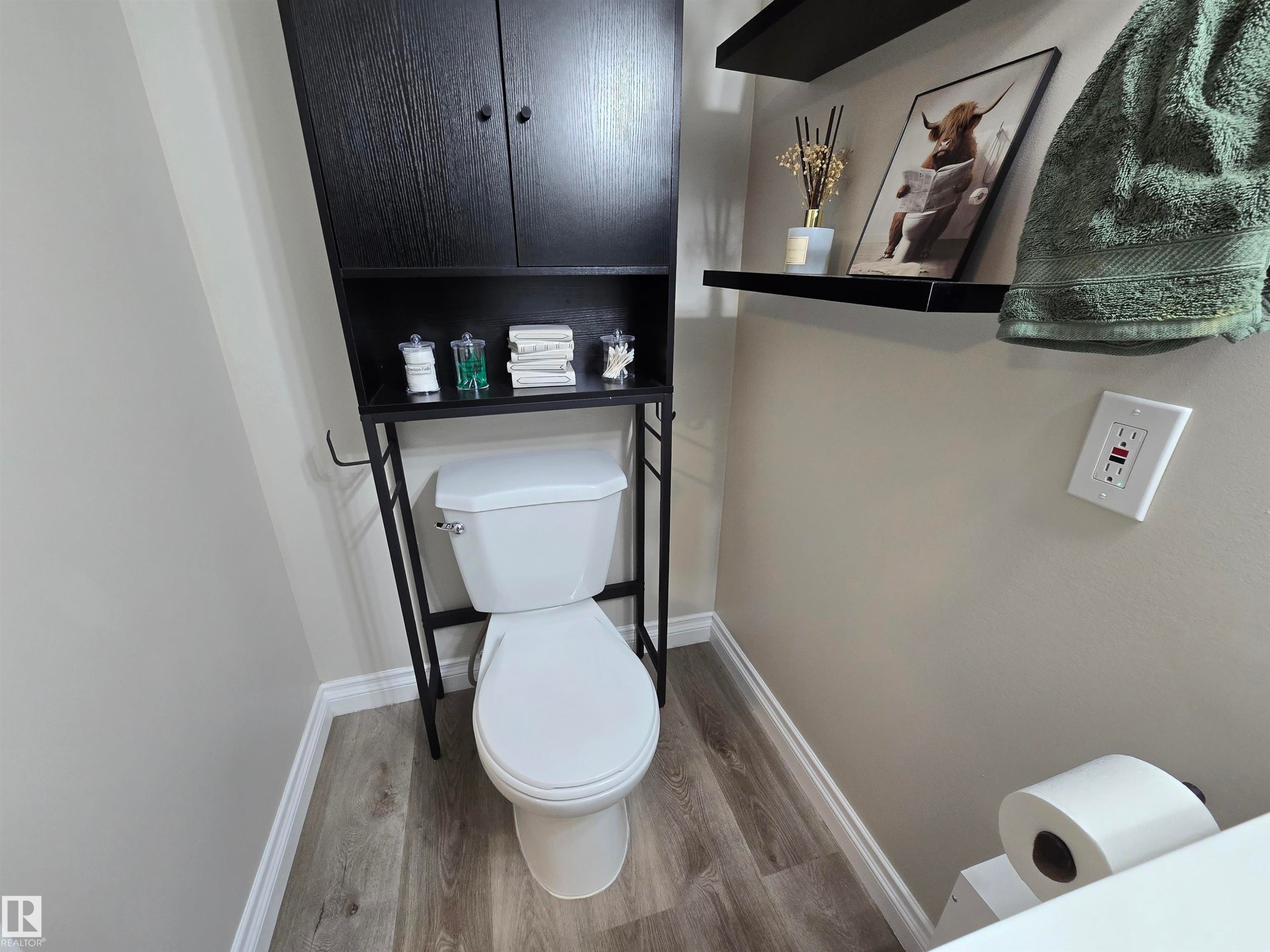 14612 117 Street Nw, Edmonton, AB - Indoor