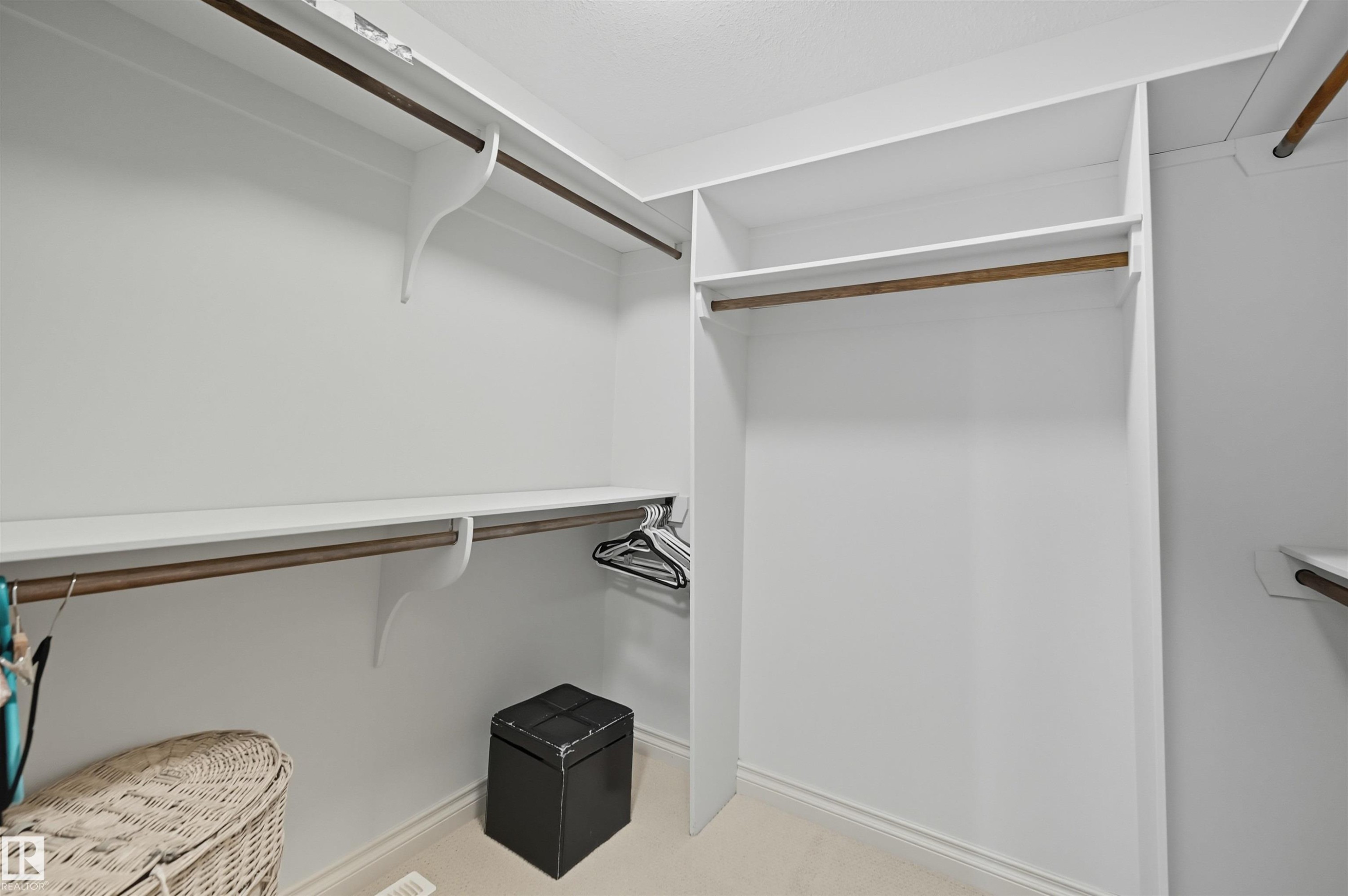 3411 Macneil Link, Edmonton, AB - Indoor With Storage