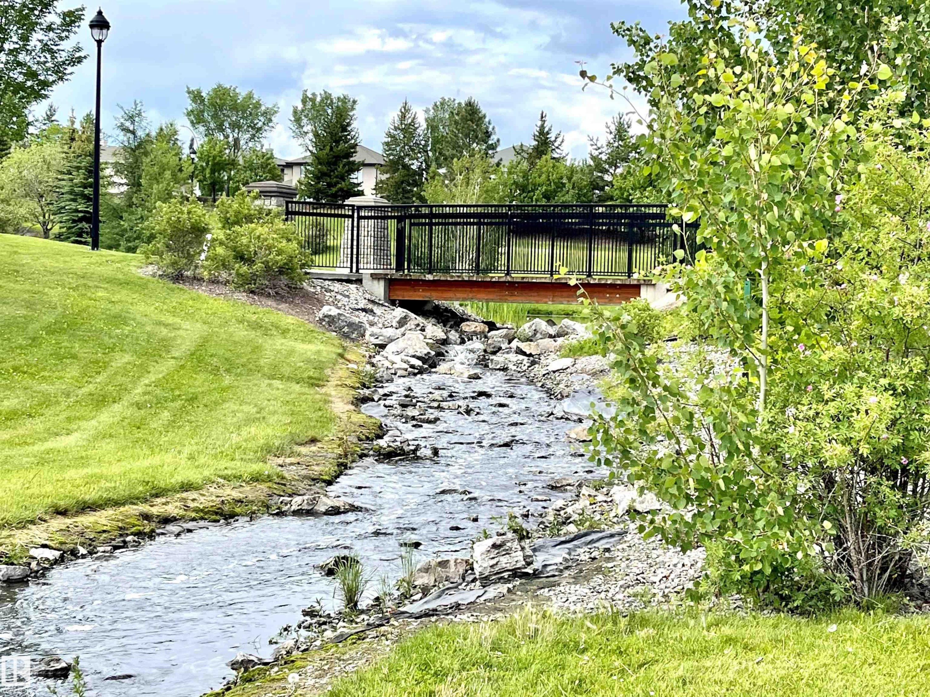 3411 Macneil Link, Edmonton, AB - Outdoor