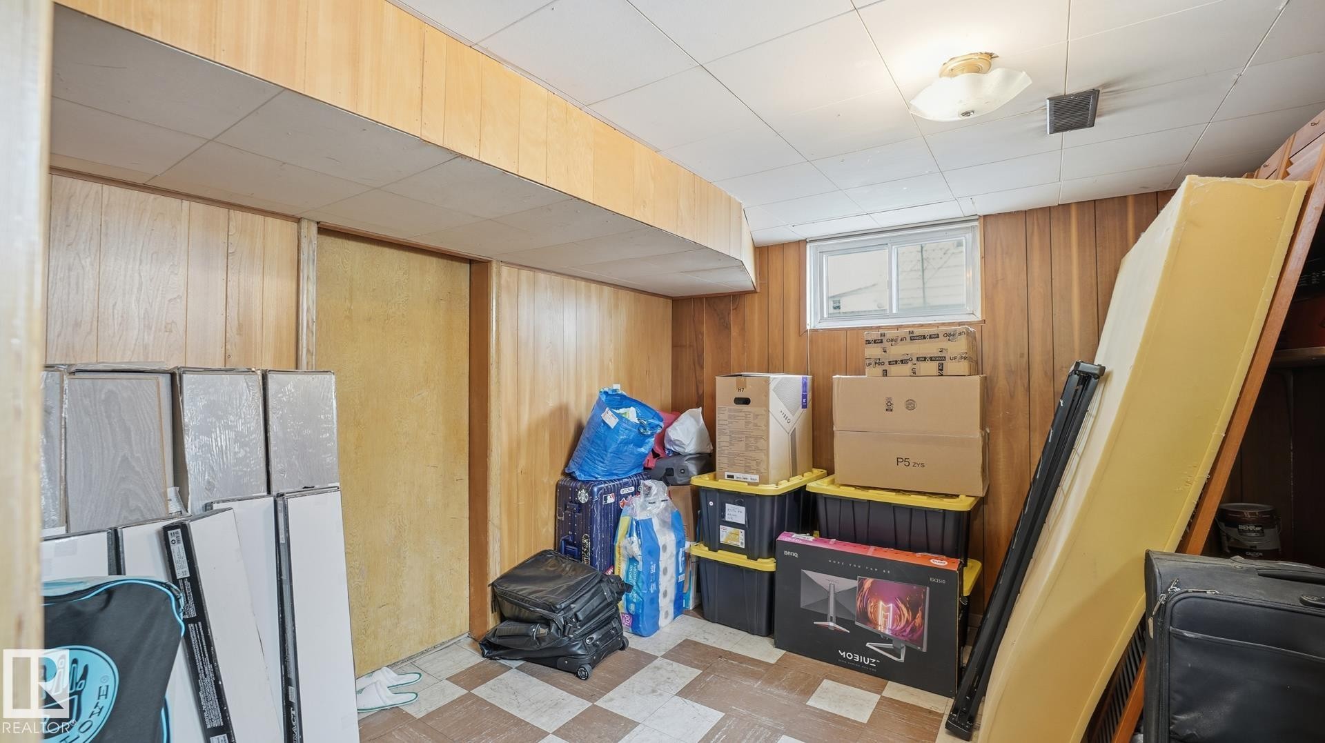 View of storage area - 11520 78 Avenue Nw, Edmonton, AB - Indoor