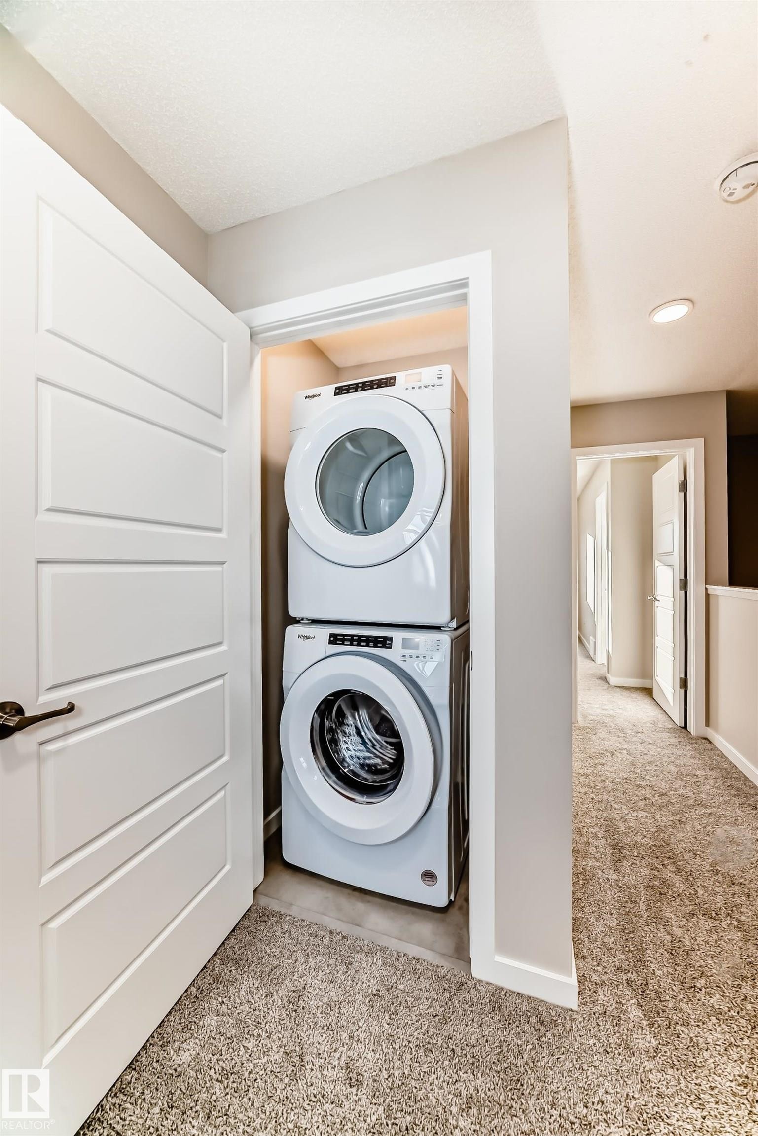 5025 Kinney Link Link, Edmonton, AB - Indoor Photo Showing Laundry Room