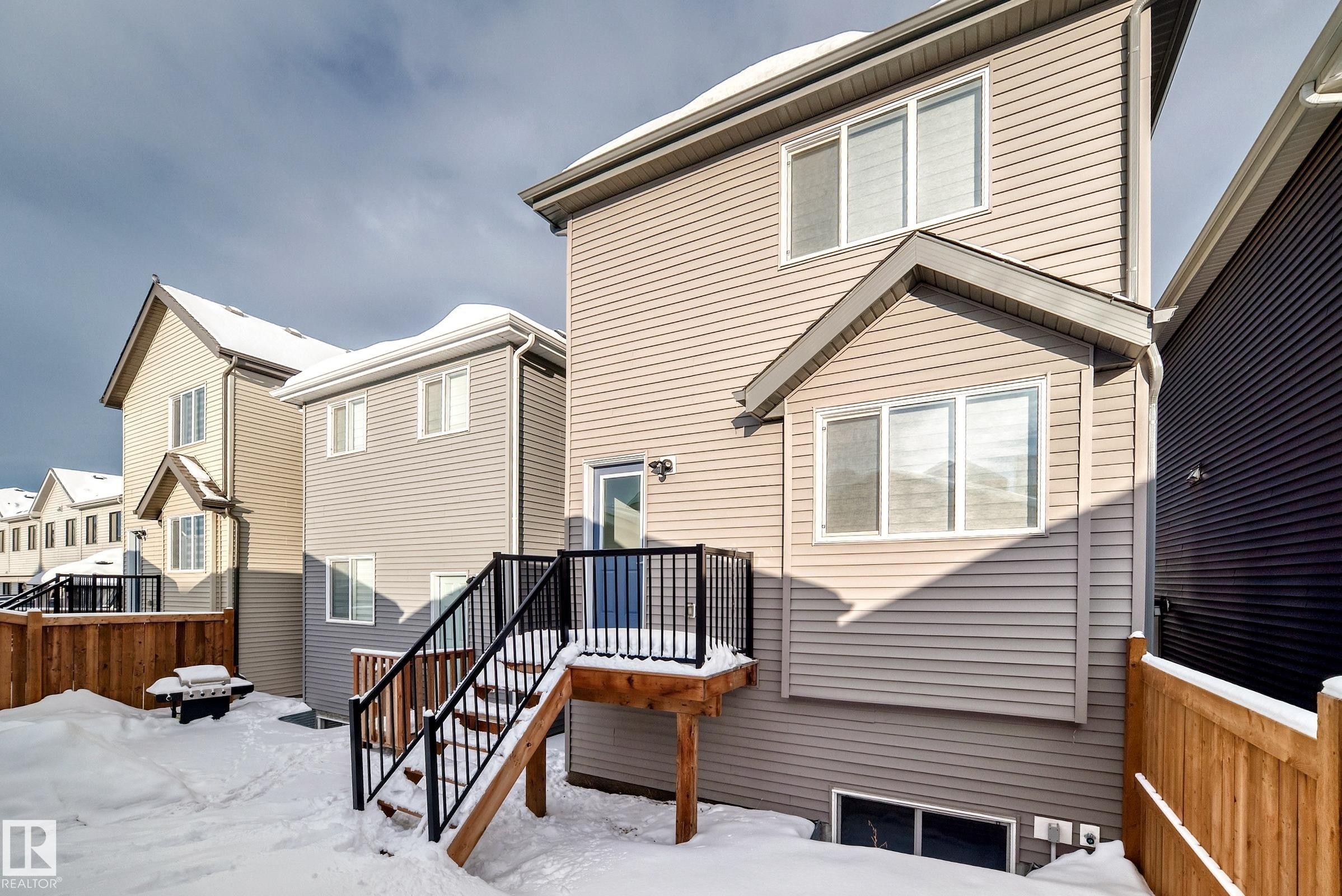 5025 Kinney Link Link, Edmonton, AB - Outdoor With Exterior