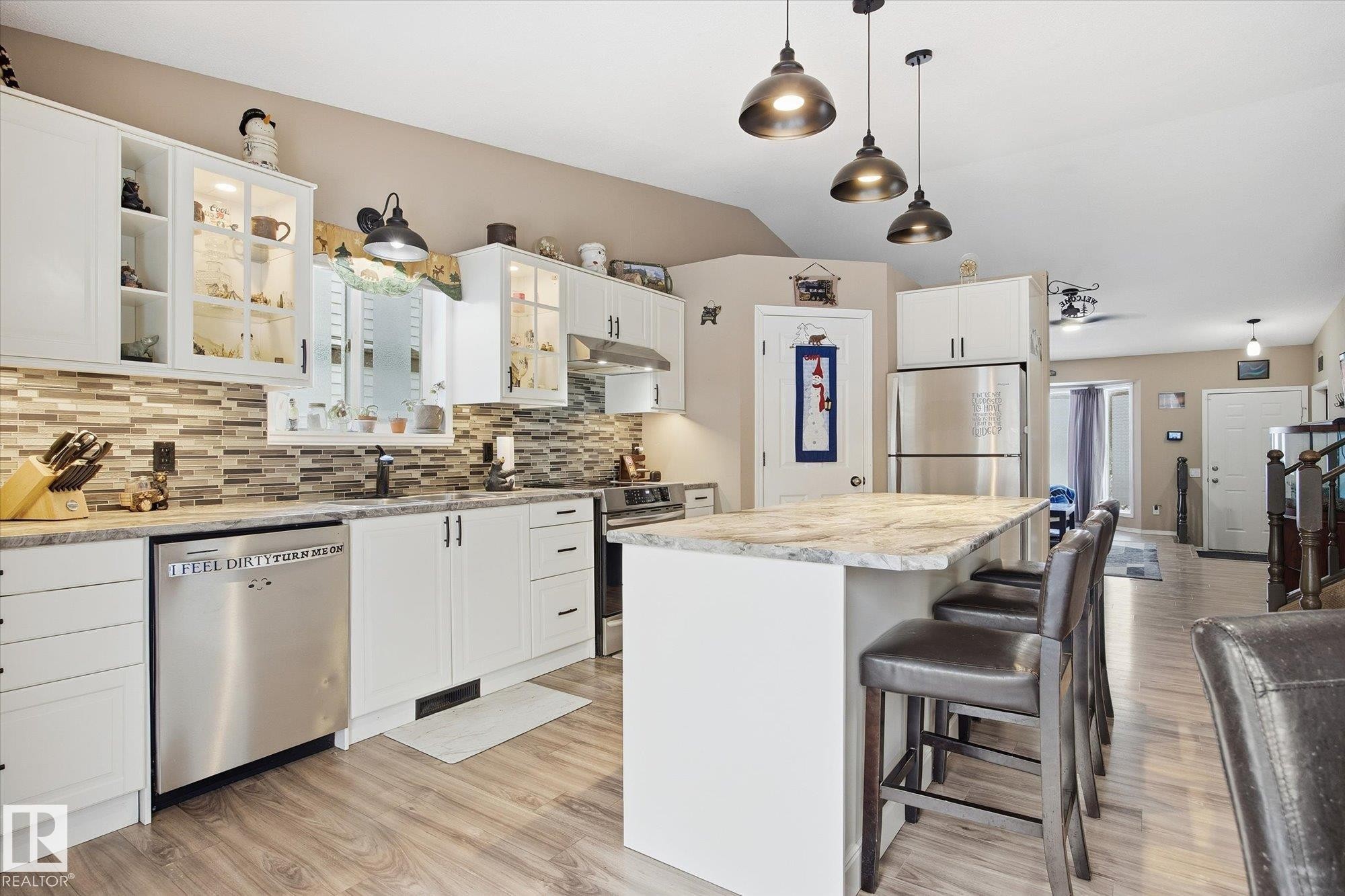 67A Arbor Crescent, St. Albert, AB - Indoor Photo Showing Kitchen With Stainless Steel Kitchen With Upgraded Kitchen