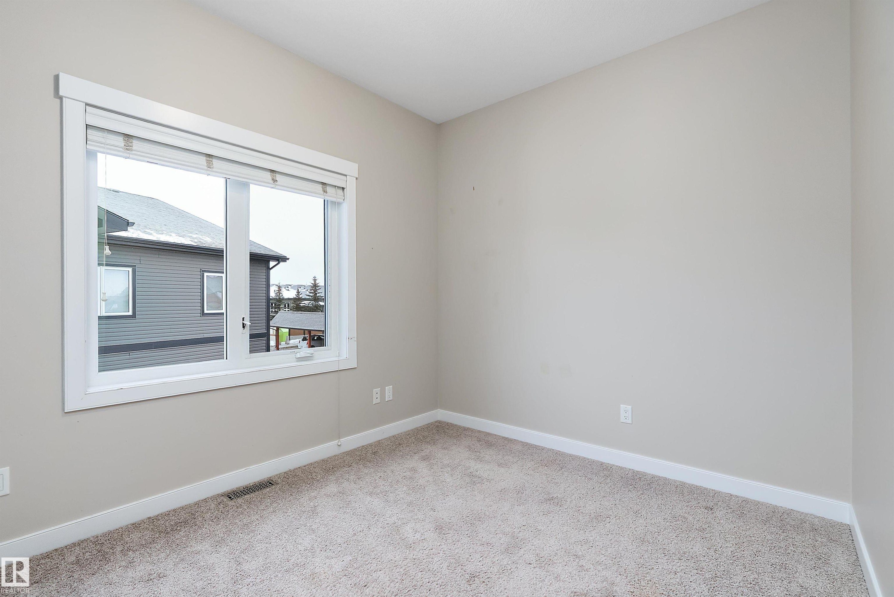 3403 Graybriar Green, Stony Plain, AB - Indoor Photo Showing Other Room