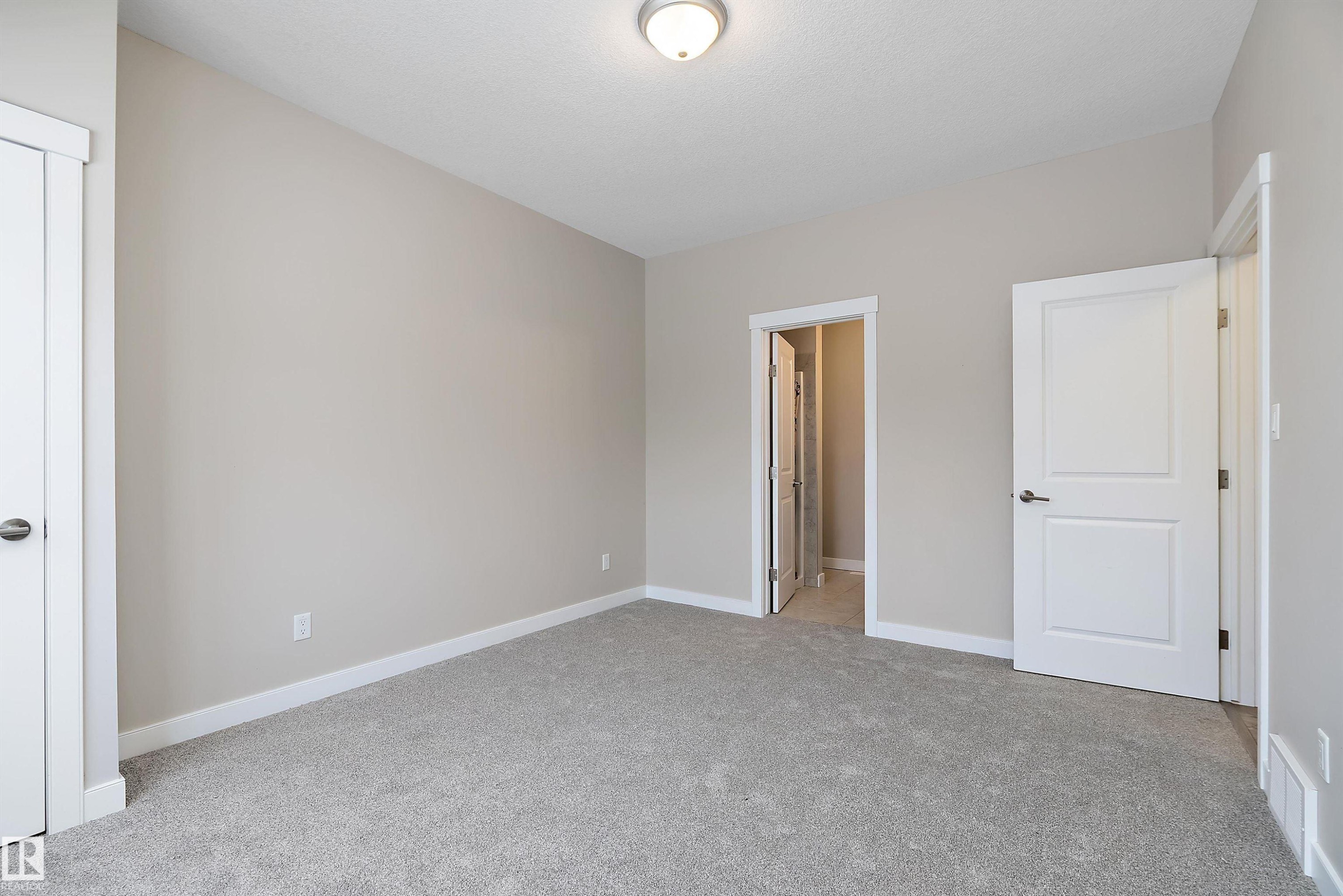 3403 Graybriar Green, Stony Plain, AB - Indoor Photo Showing Other Room