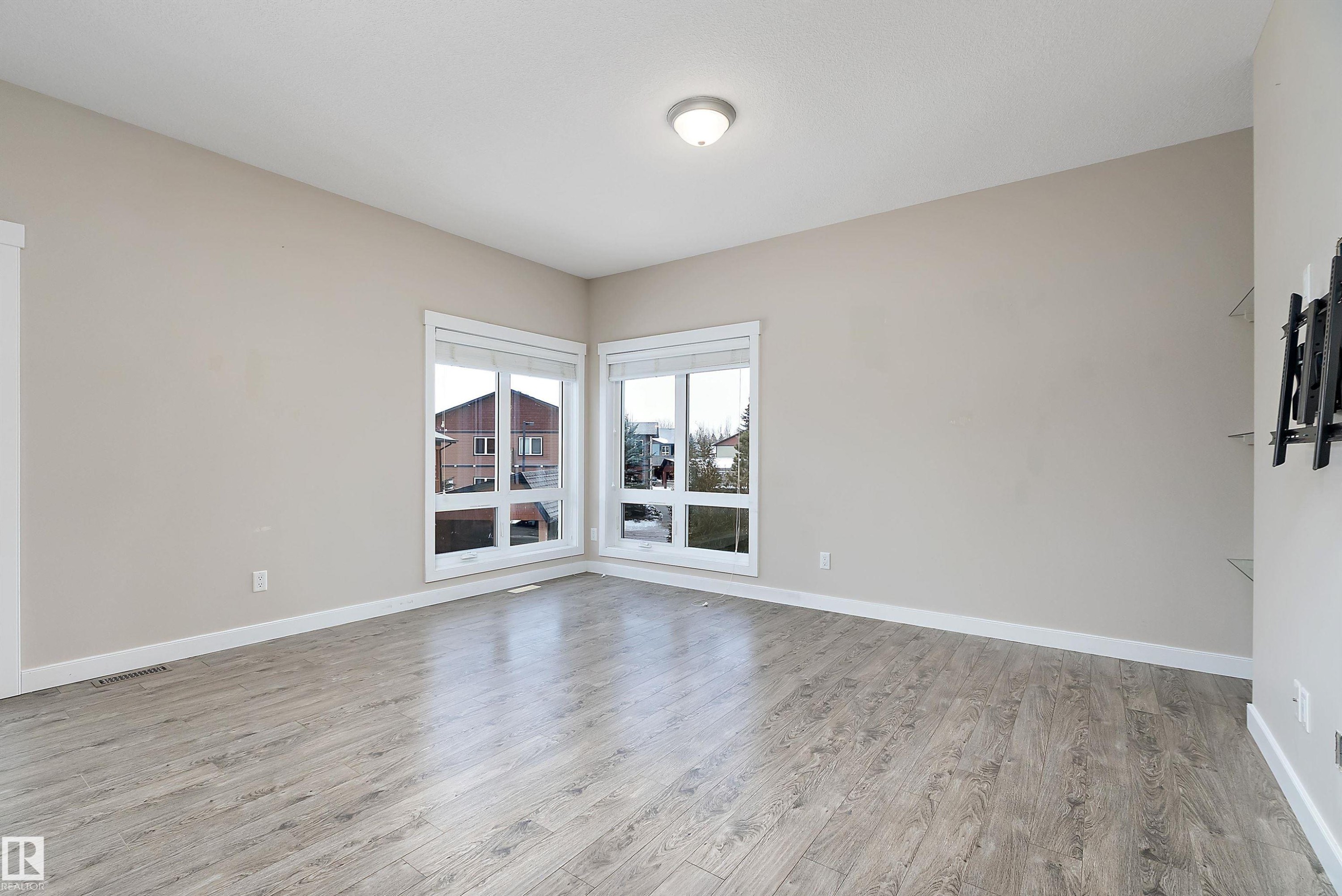 3403 Graybriar Green, Stony Plain, AB - Indoor Photo Showing Other Room