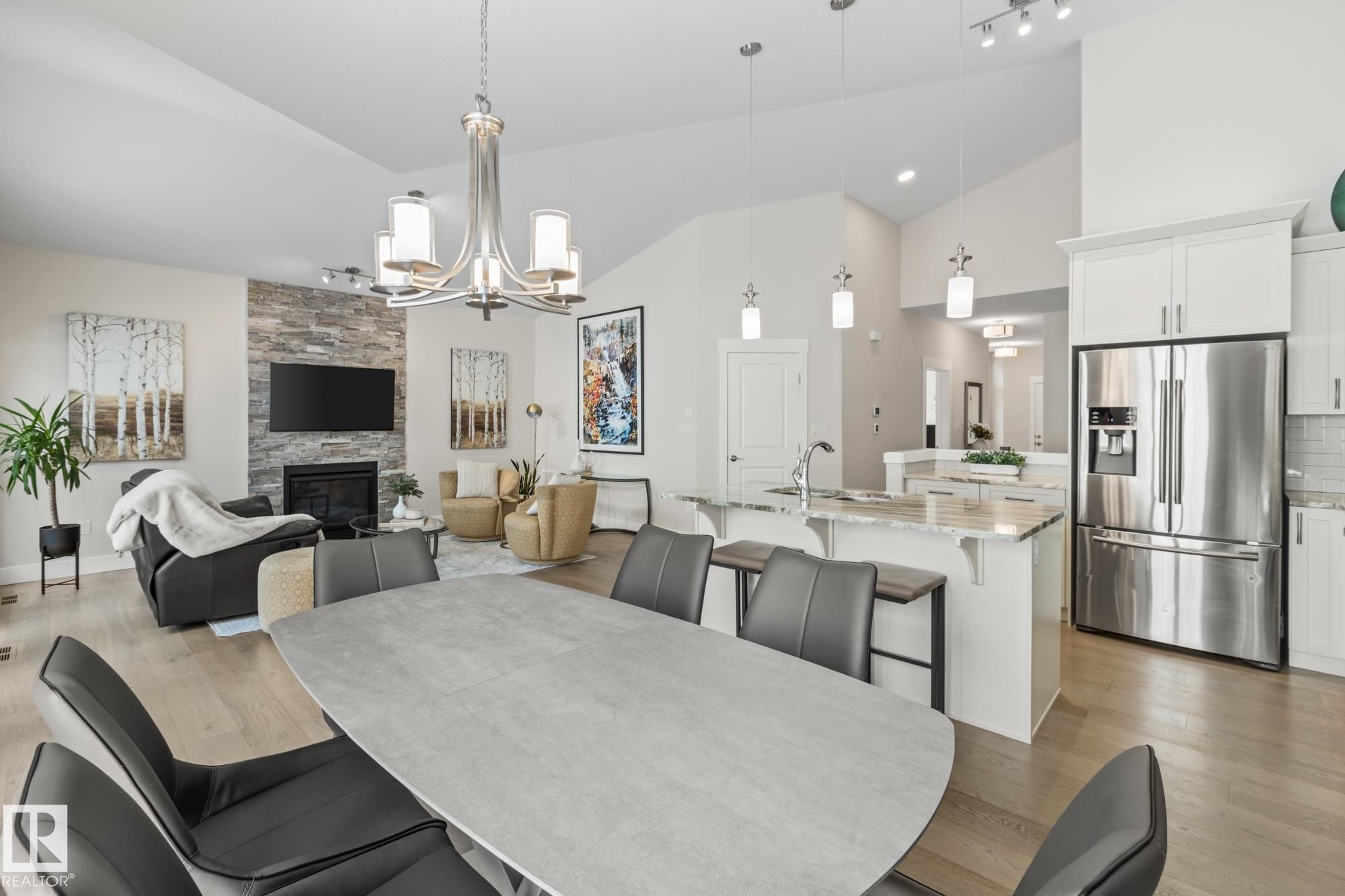 18 8 Lynx Close, St. Albert, AB - Indoor