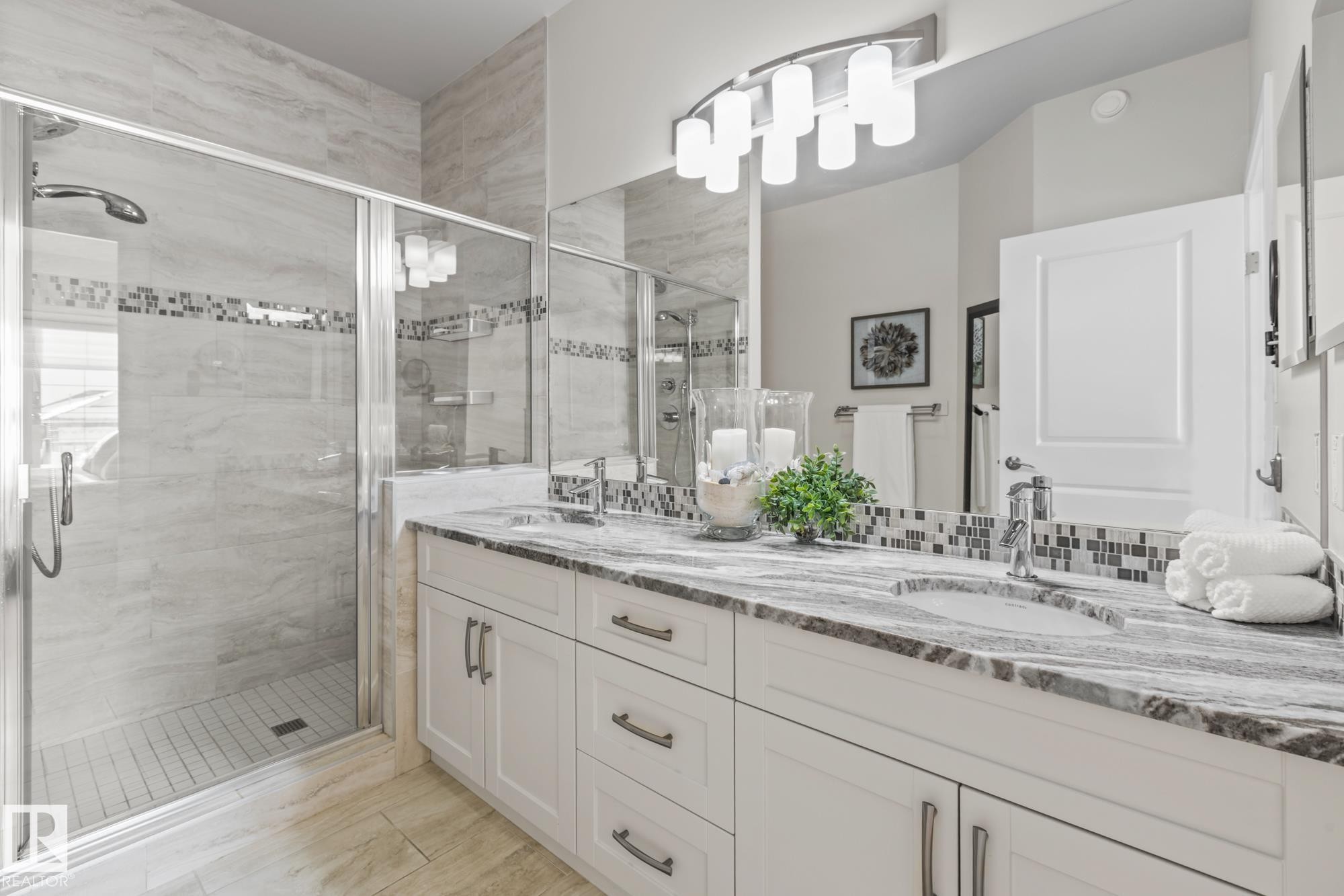 18 8 Lynx Close, St. Albert, AB - Indoor Photo Showing Bathroom