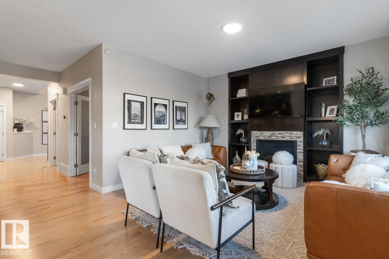 3693 Claxton Place, Edmonton, AB - Indoor Photo Showing Living Room With Fireplace
