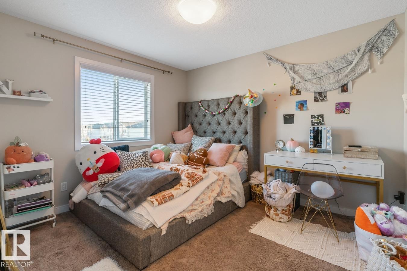 3693 Claxton Place, Edmonton, AB - Indoor Photo Showing Bedroom