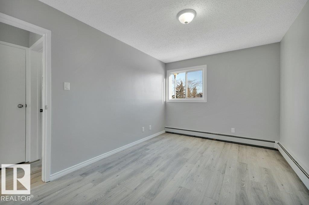 3 7404 38 Avenue, Edmonton, AB - Indoor Photo Showing Other Room
