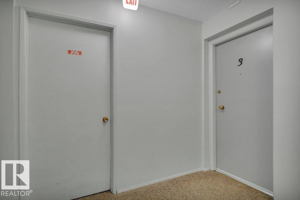 3 7404 38 Avenue, Edmonton, AB - Indoor Photo Showing Other Room