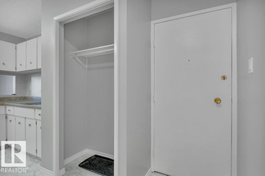 3 7404 38 Avenue, Edmonton, AB - Indoor Photo Showing Other Room