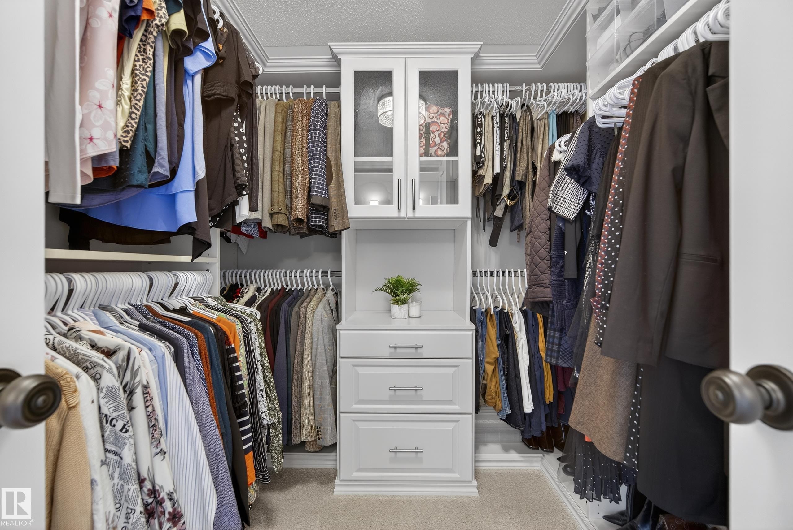 3687 Westcliff Way, Edmonton, AB - Indoor With Storage