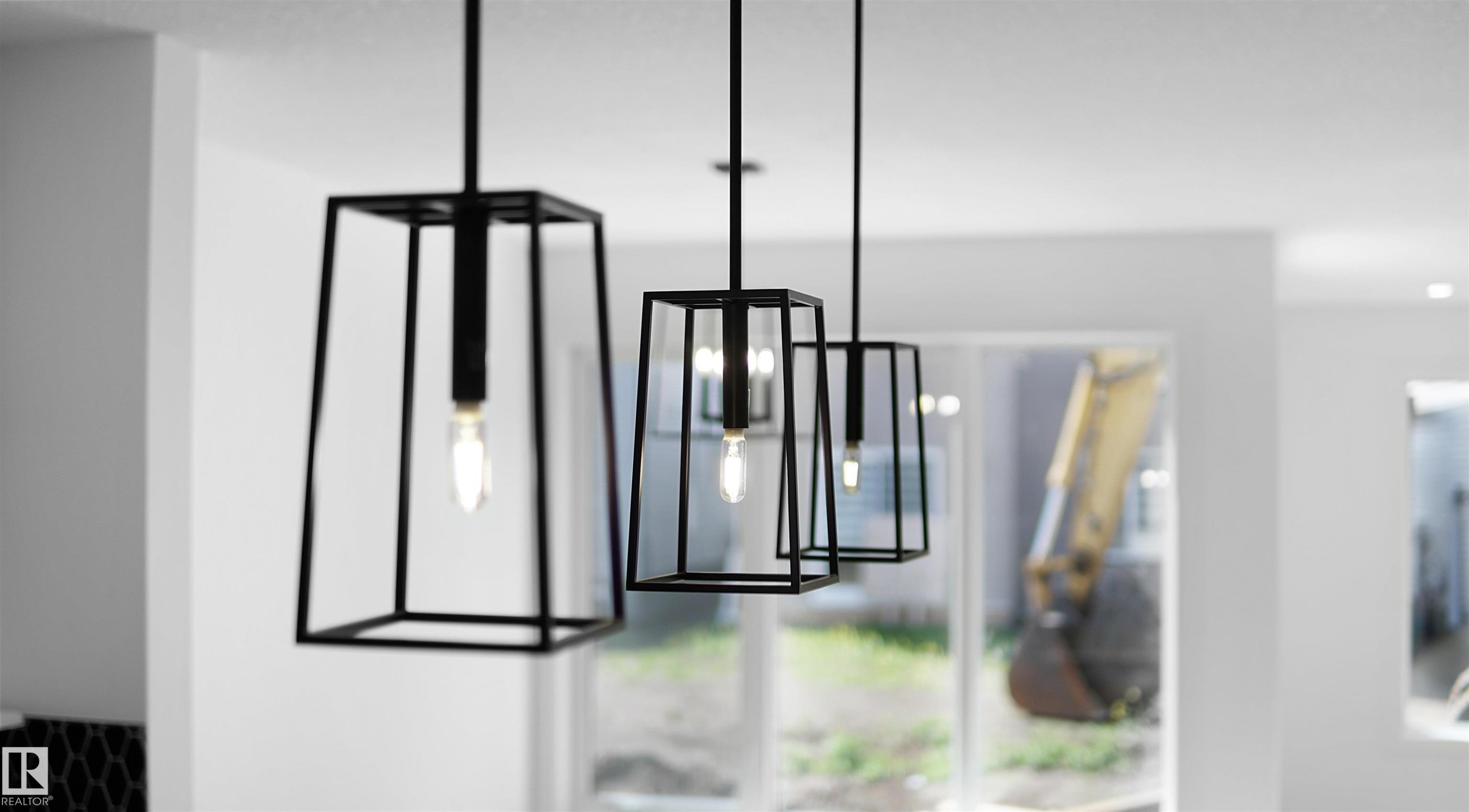 Detailed view - 711 31 Avenue, Edmonton, AB - Indoor Photo Showing Other Room