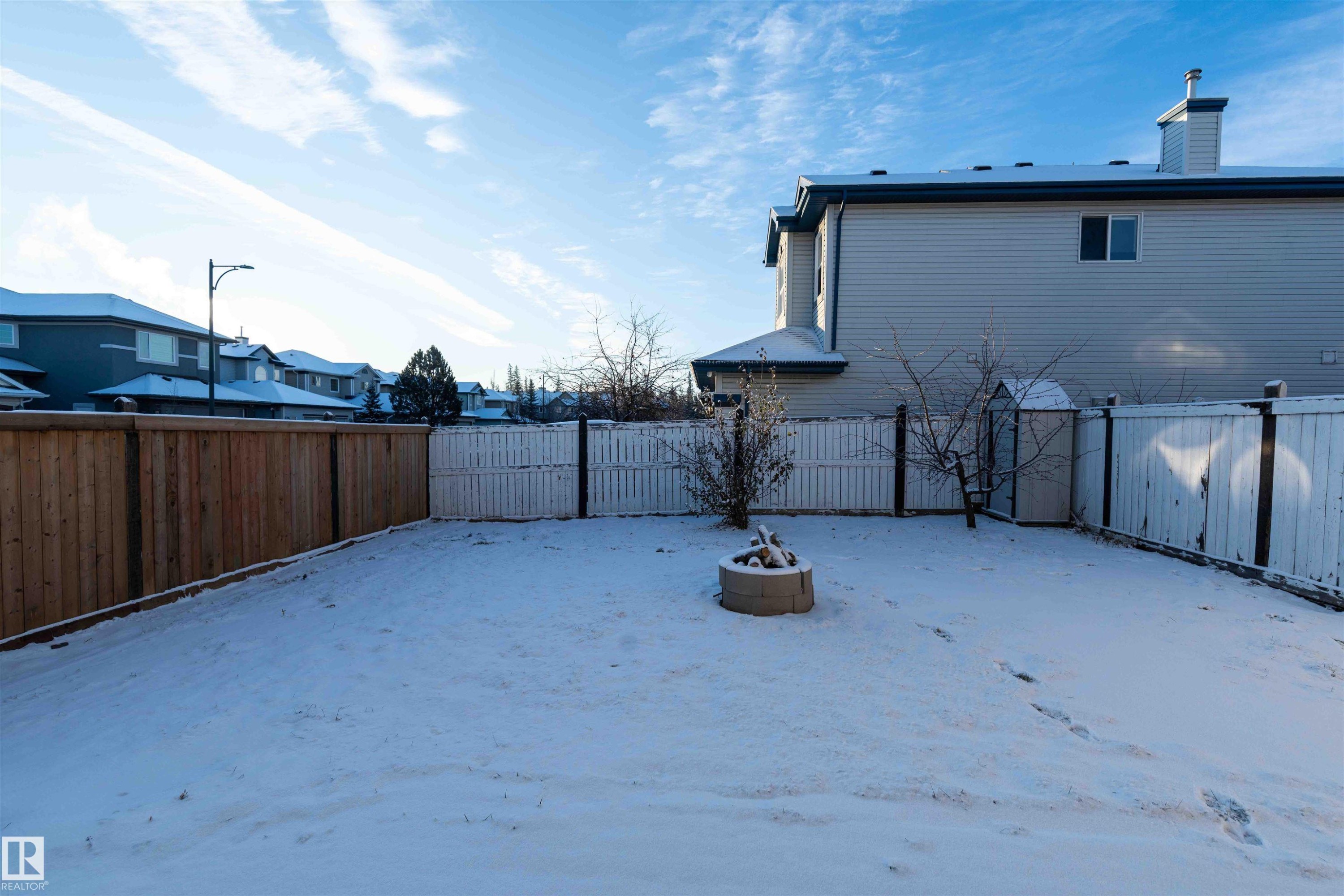 11211 11 Ave, Edmonton, AB - Outdoor