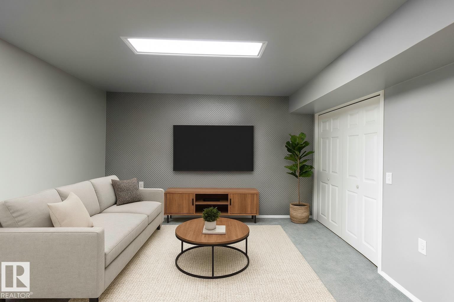 11211 11 Ave, Edmonton, AB - Indoor