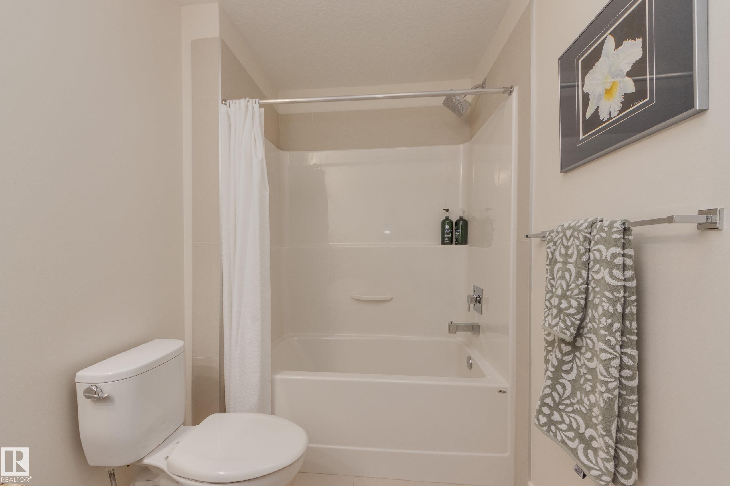 403 1350 Windermere Way, Edmonton, AB - Indoor Photo Showing Bathroom