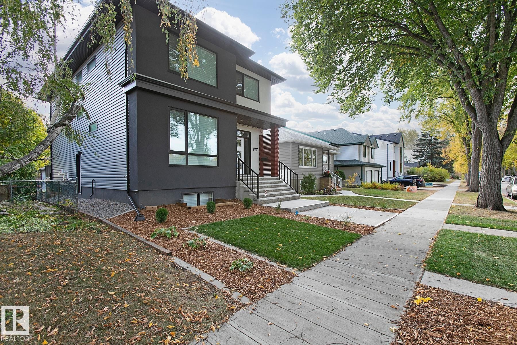 10633 64 Avenue, Edmonton, AB - Outdoor