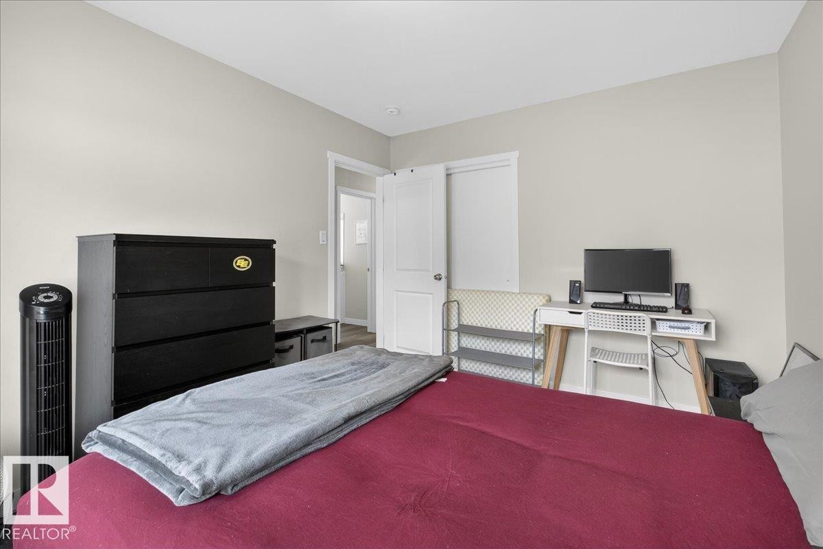 9909 77 Street, Edmonton, AB - Indoor Photo Showing Bedroom