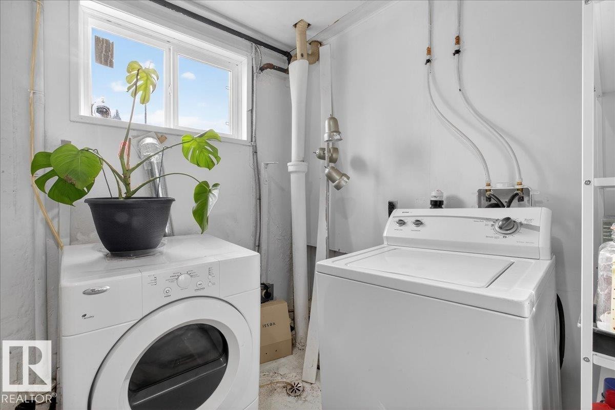 9909 77 Street, Edmonton, AB - Indoor Photo Showing Laundry Room