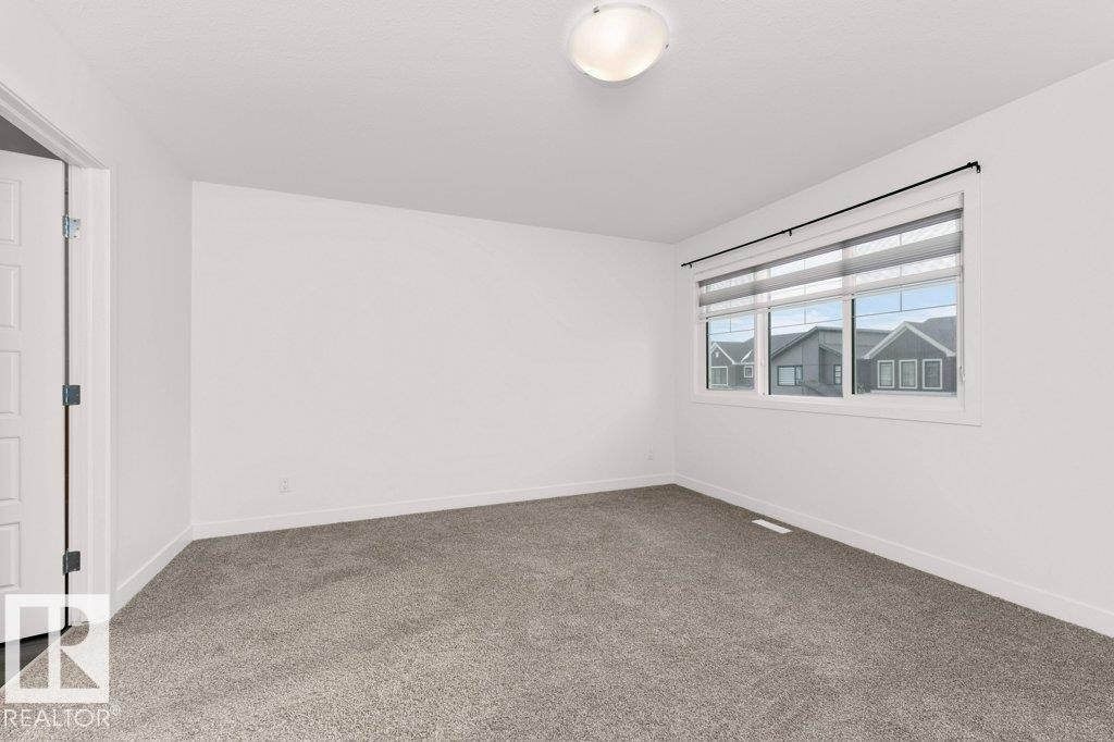 1529 Plum Circle, Edmonton, AB - Indoor Photo Showing Other Room
