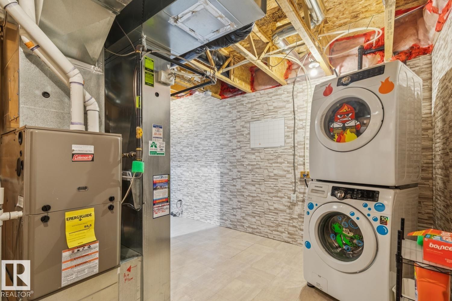 89 4050 Savaryn Drive, Edmonton, AB - Indoor