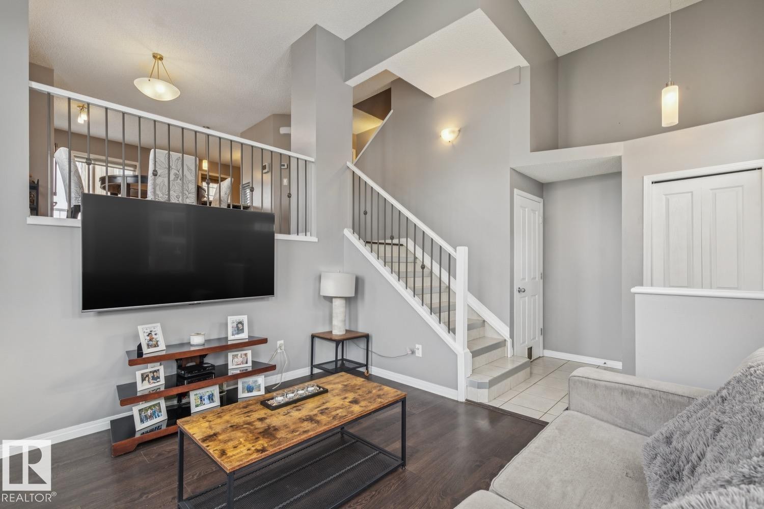 89 4050 Savaryn Drive, Edmonton, AB - Indoor