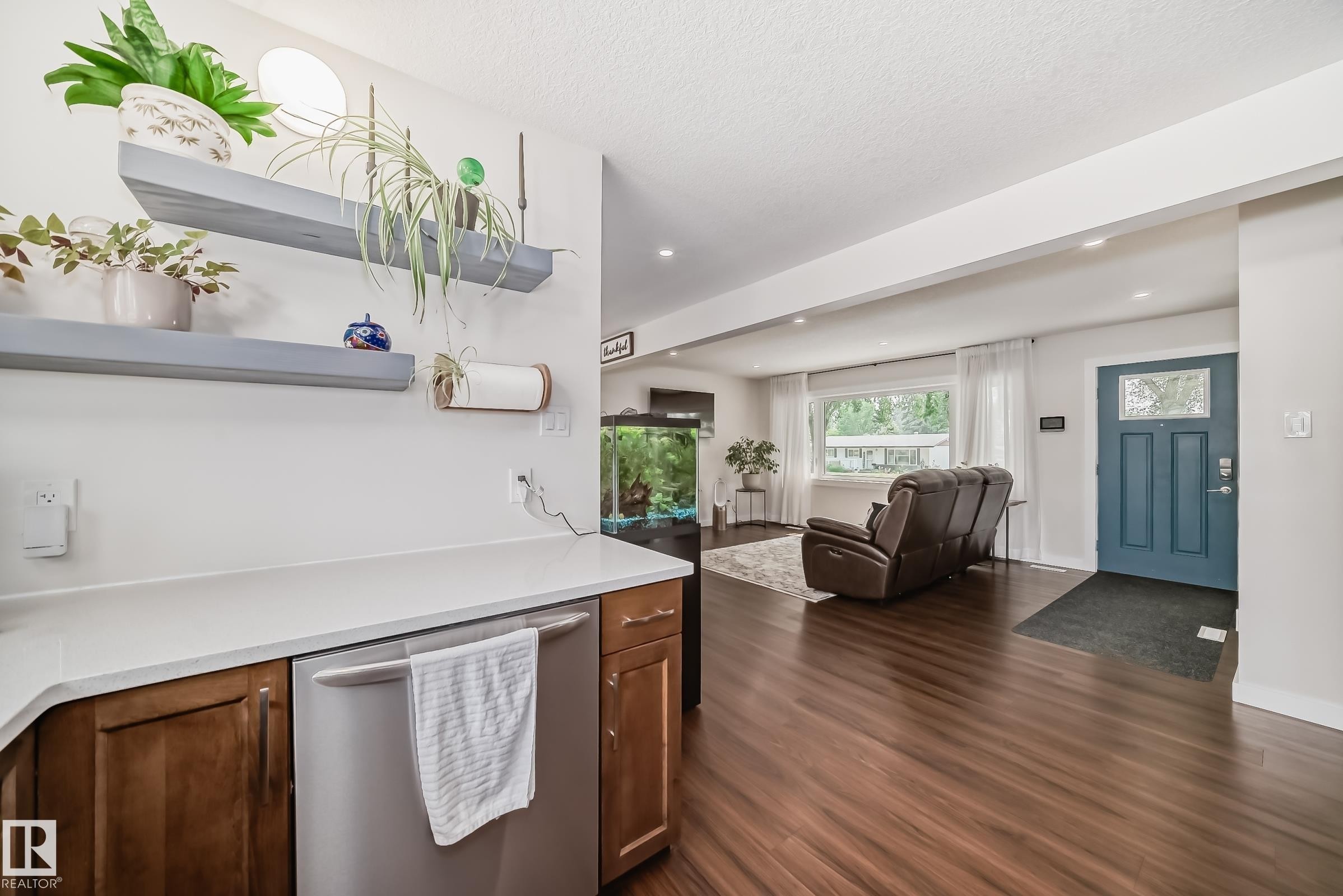 29 Sunset Boulevard, St. Albert, AB - Indoor