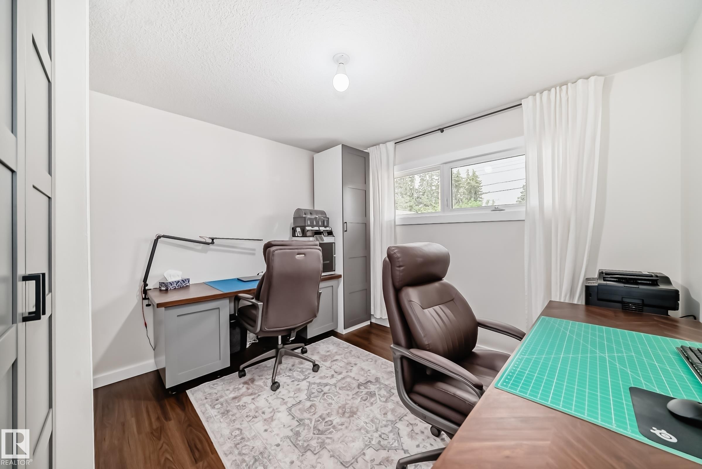 29 Sunset Boulevard, St. Albert, AB - Indoor Photo Showing Office