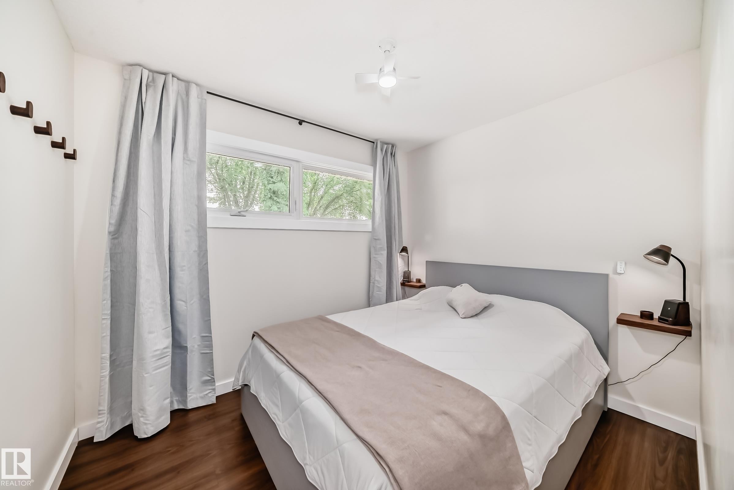 29 Sunset Boulevard, St. Albert, AB - Indoor Photo Showing Bedroom