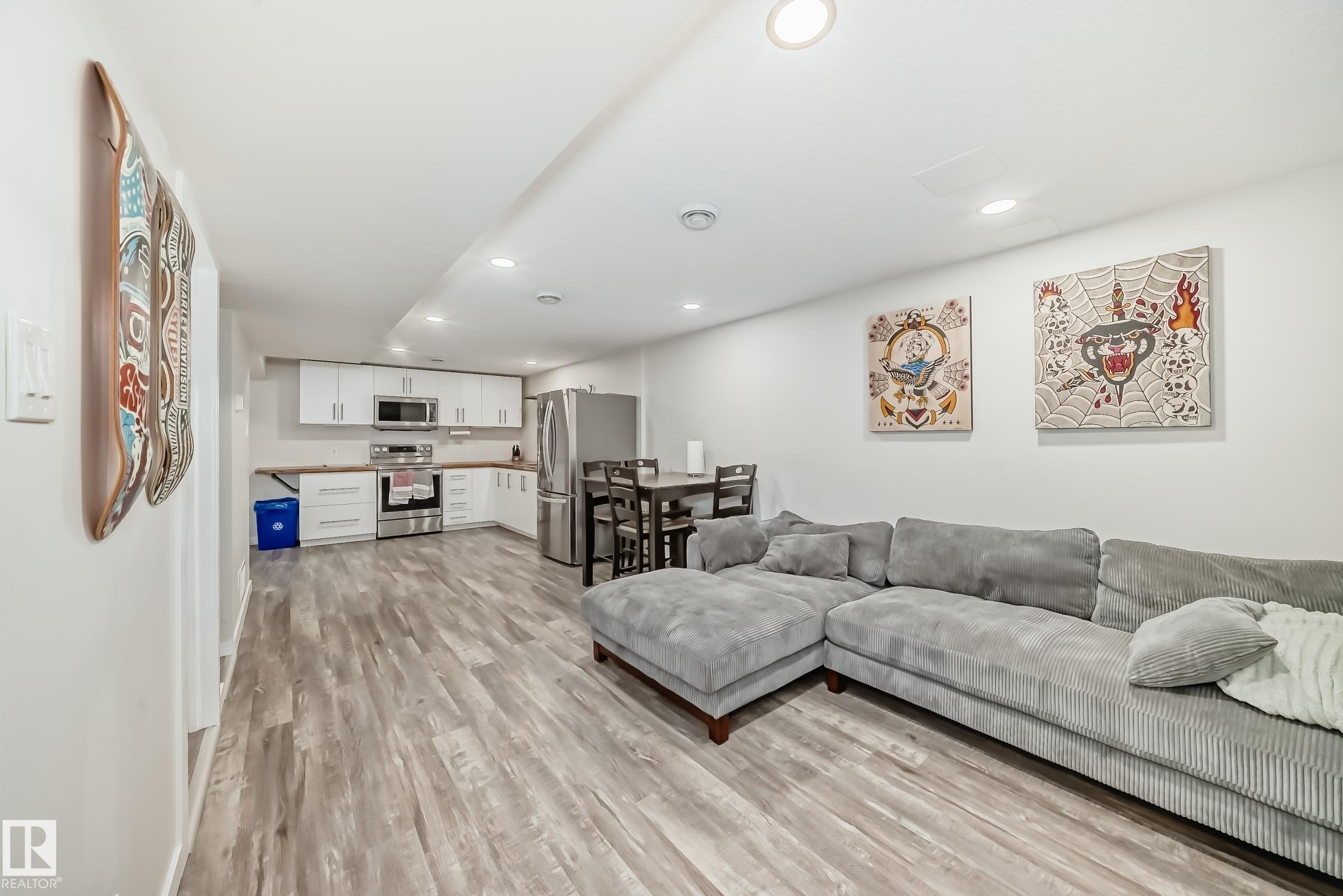 29 Sunset Boulevard, St. Albert, AB - Indoor Photo Showing Living Room