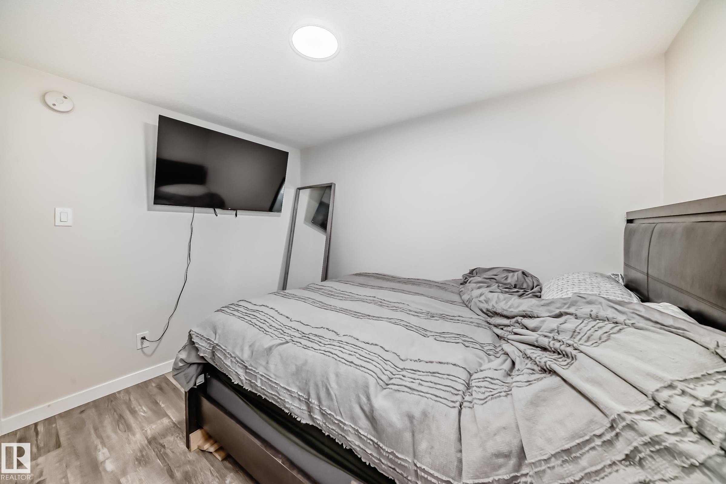 29 Sunset Boulevard, St. Albert, AB - Indoor Photo Showing Bedroom