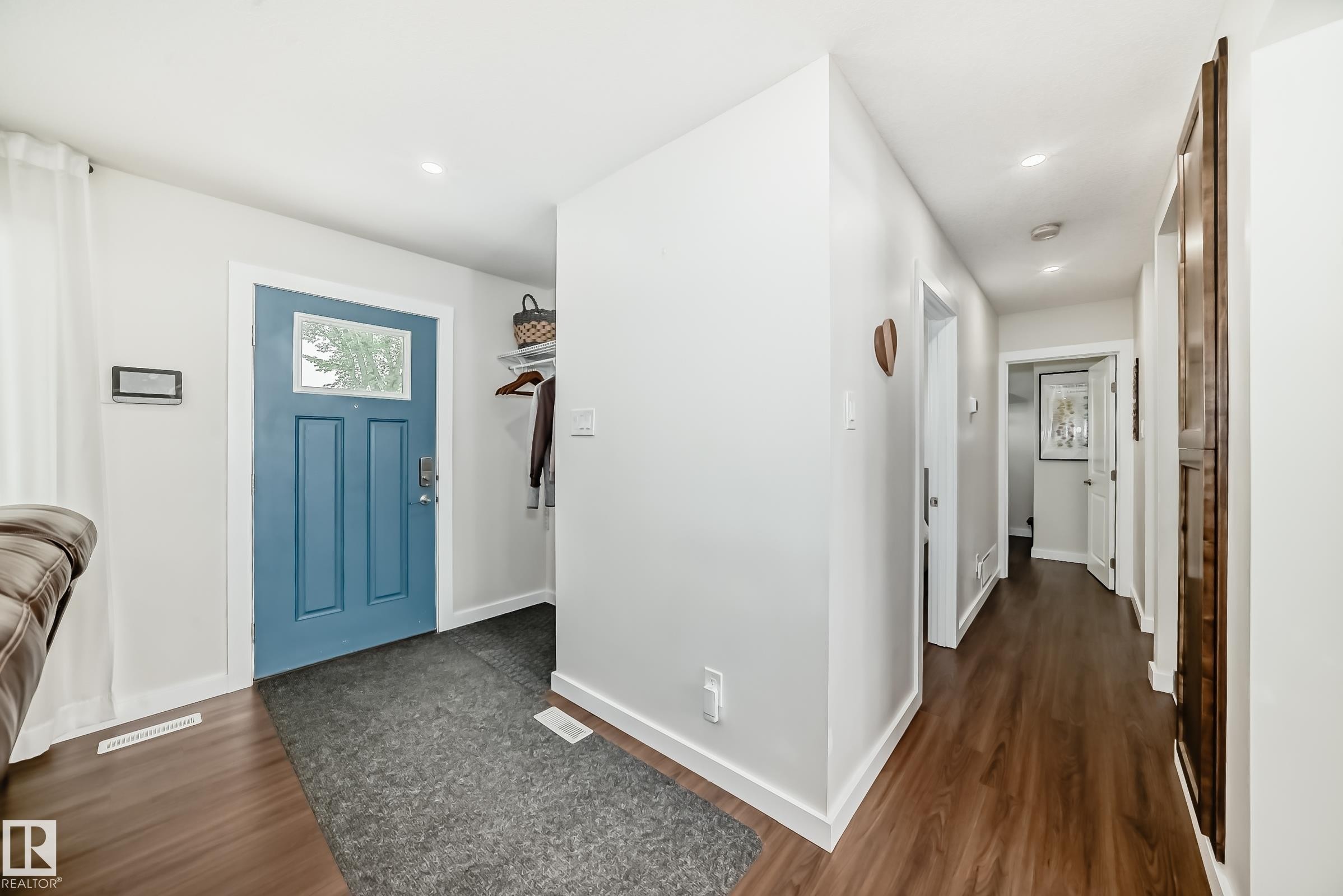 29 Sunset Boulevard, St. Albert, AB - Indoor Photo Showing Other Room