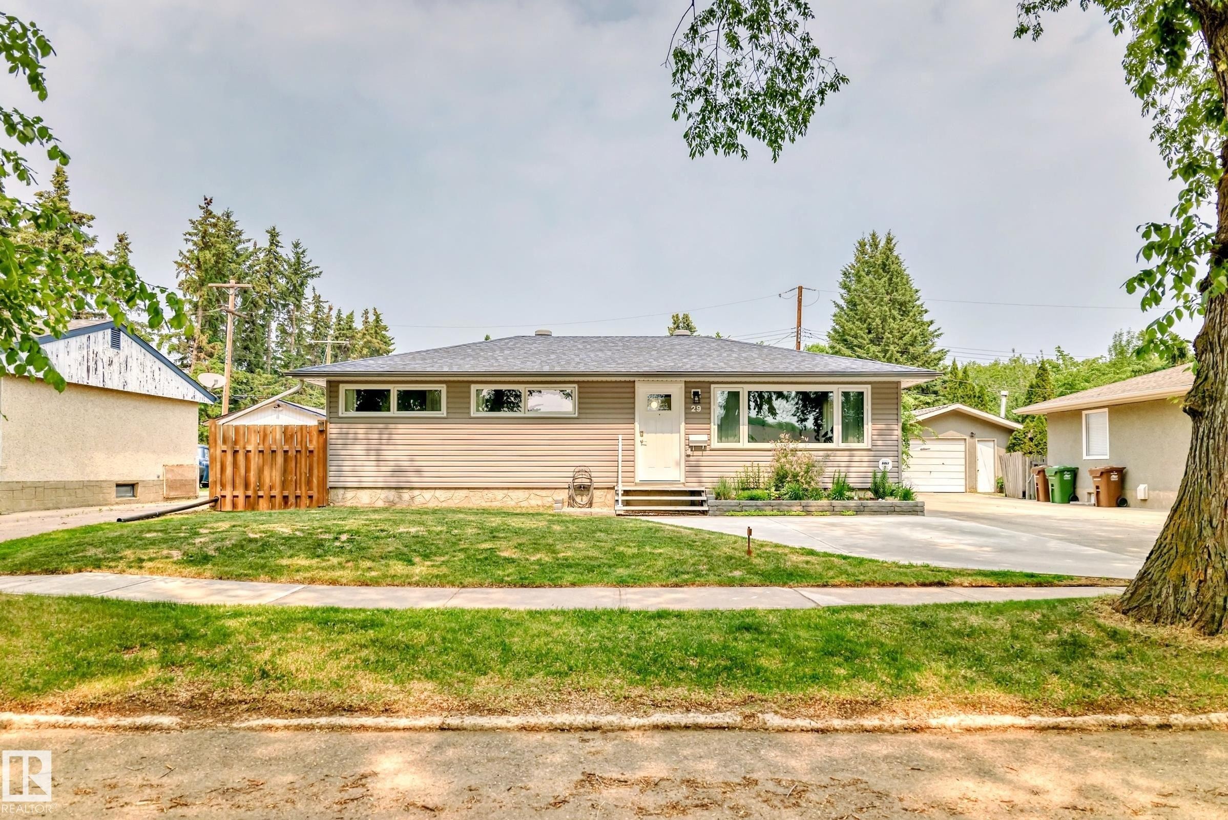 29 Sunset Boulevard, St. Albert, AB - Outdoor